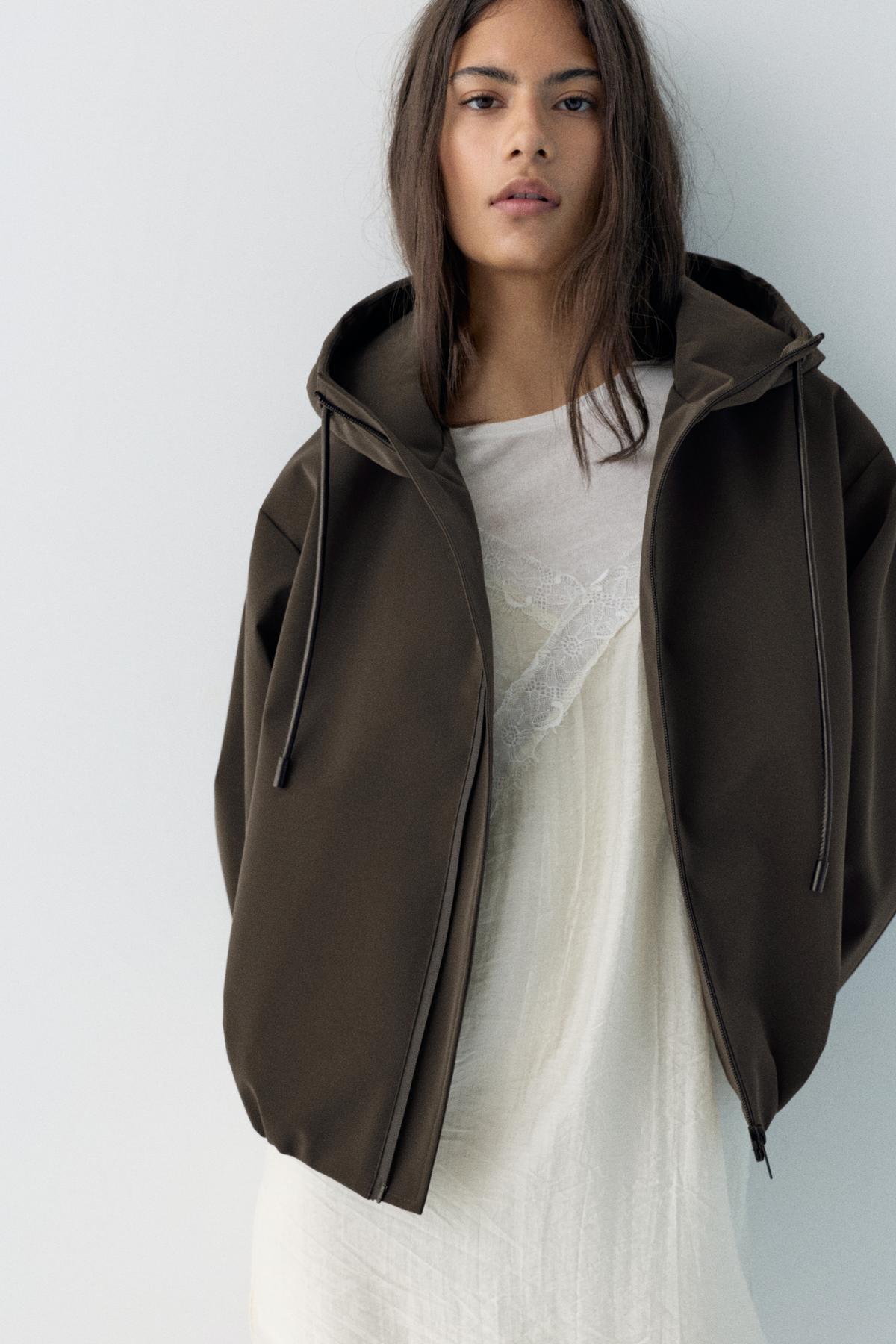 Pull & Bear  Kısa kapüşonlu yağmurluk - Görsel 3