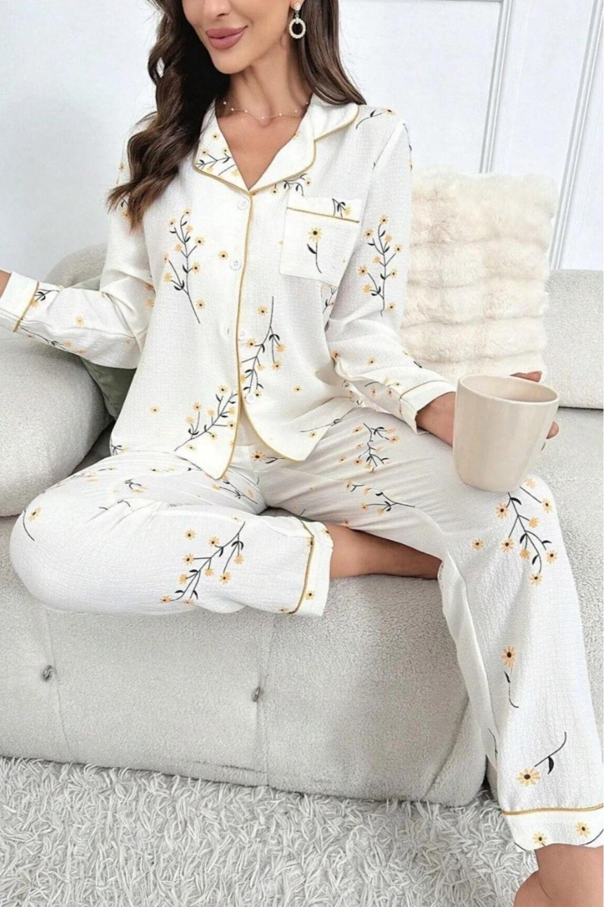 w white stars sports & wear Bella Notte Beyaz Çiçek Baskılı Cep Detaylı Düğmeli Uzun Pijama Takımı 7037