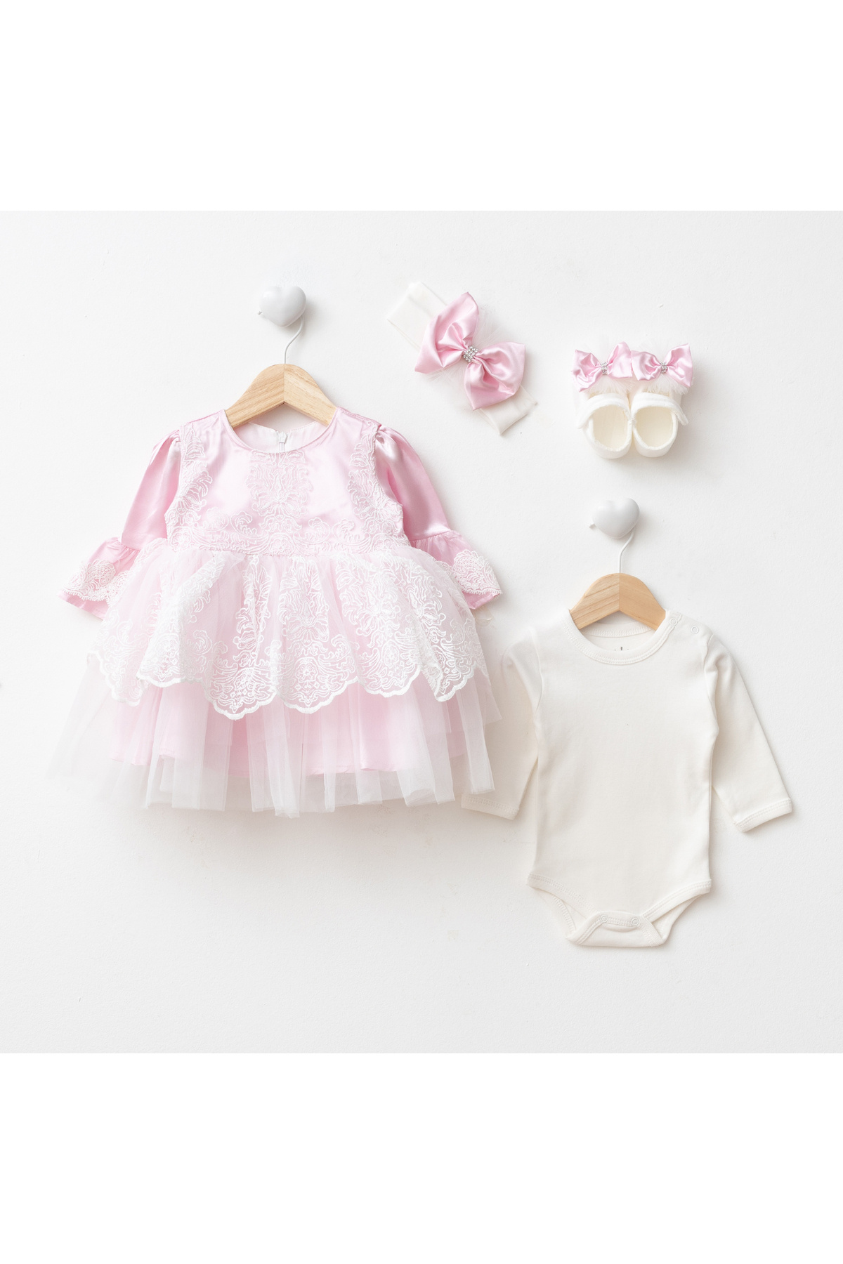 Eda Baby Dantel Detaylı Bebek Mevlüt ve Özel Gün Kıyafeti 4'lü Takım fotoğrafı 2 (önizleme)