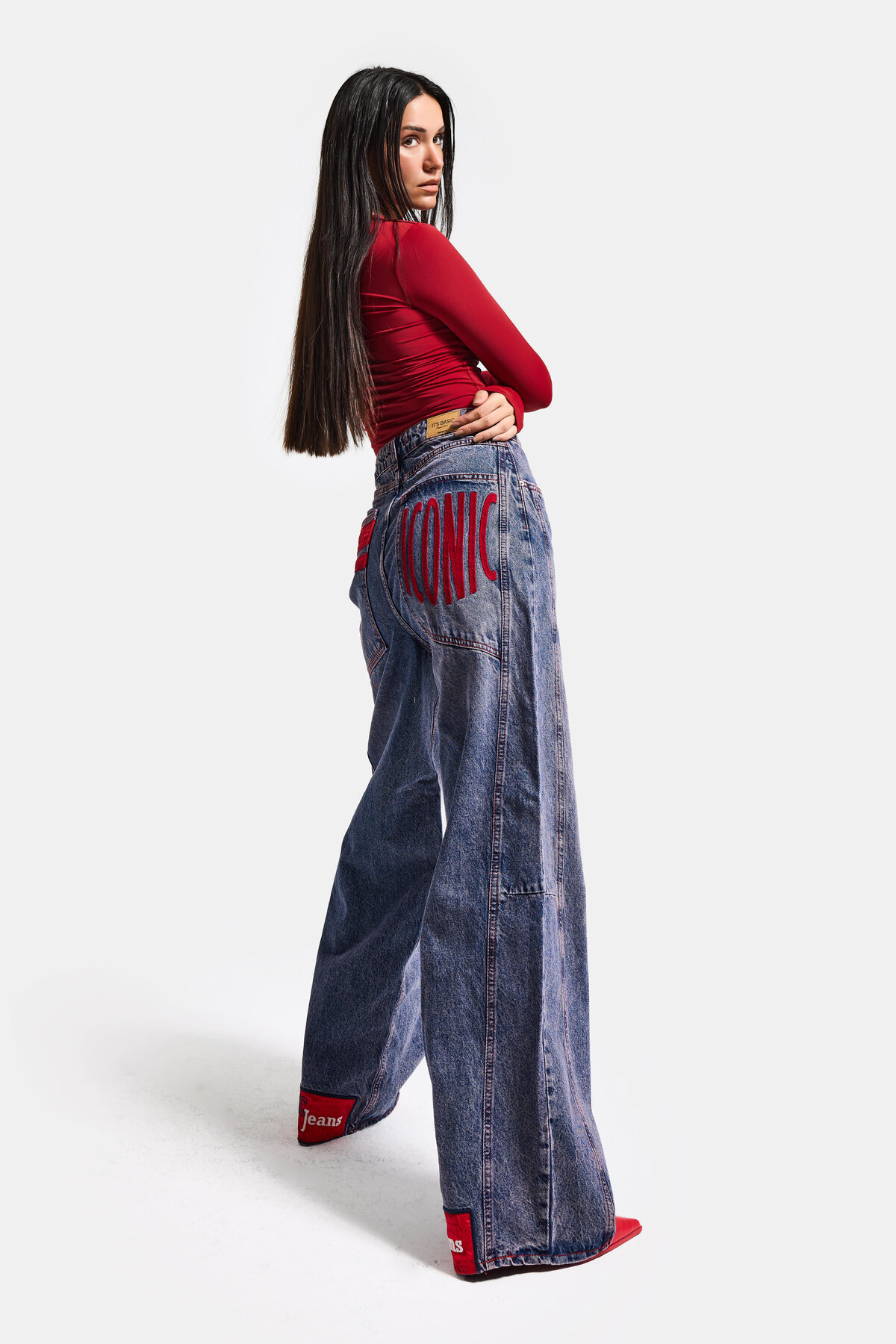 it's basic Blugi de damă, culoare denim, 4s6-98, croială mega largă, cu detal...