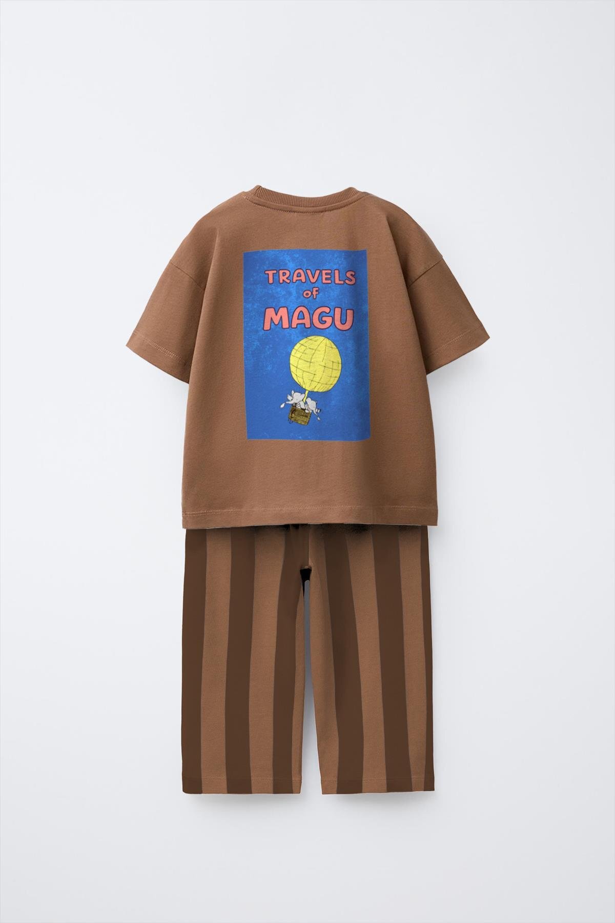 Magu Unisex dečija pamučna smeđa majica sa printom i set prugastih pantalona