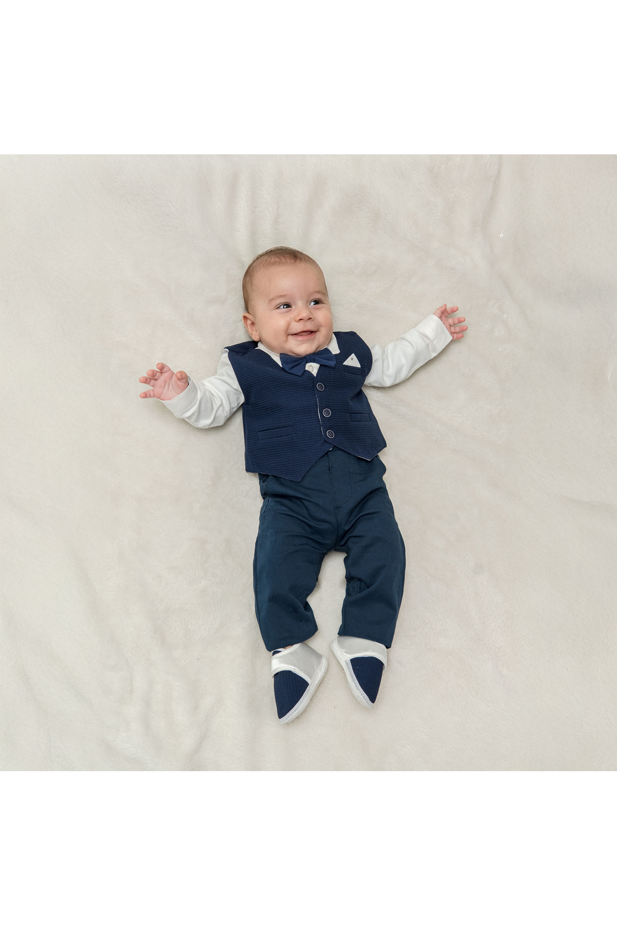 moukou Erkek Bebek Mevlüt & Özel Gün Takımı 0-3 / 3-6 Ay – Papyonlu Yelekli Gömlek Pantolon Seti fotoğrafı 2 (önizleme)