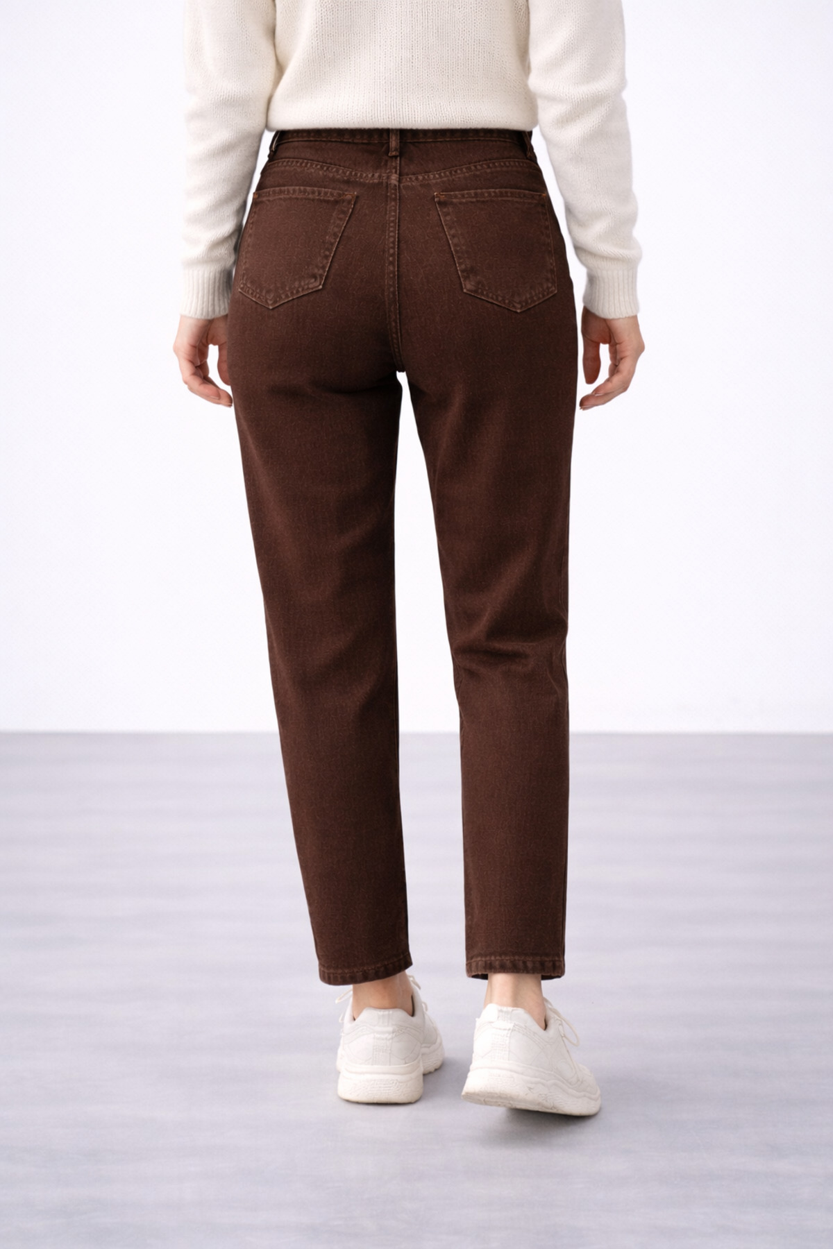 DELDNM  Zera Kadın Premium Kahve Yüksek Bel Likralı Trend Mom Jean - Görsel 3