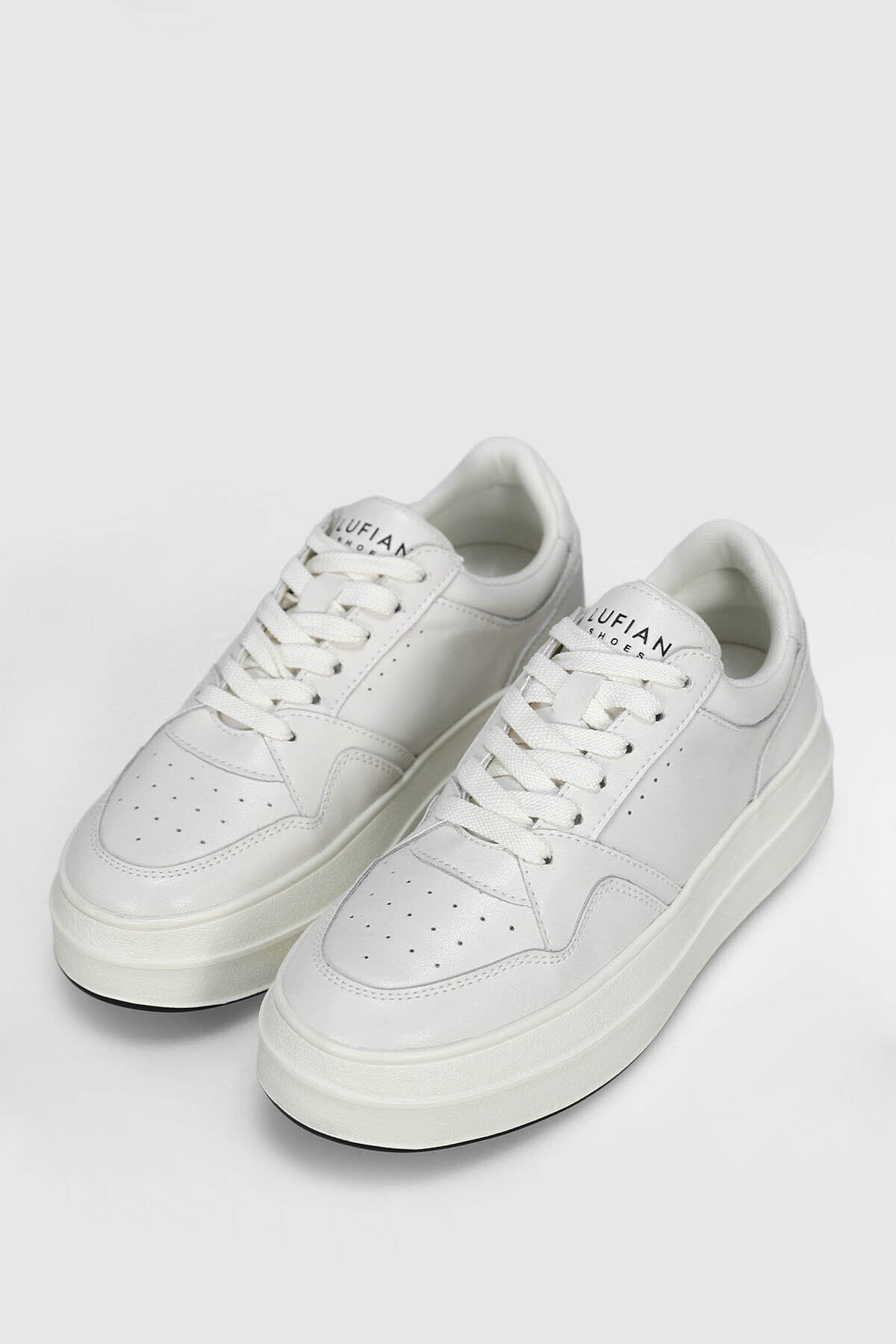 Hakiki Deri Bağcıklı Günlük Spor Ayakkabı Kadın Rahat Sneaker Beyaz