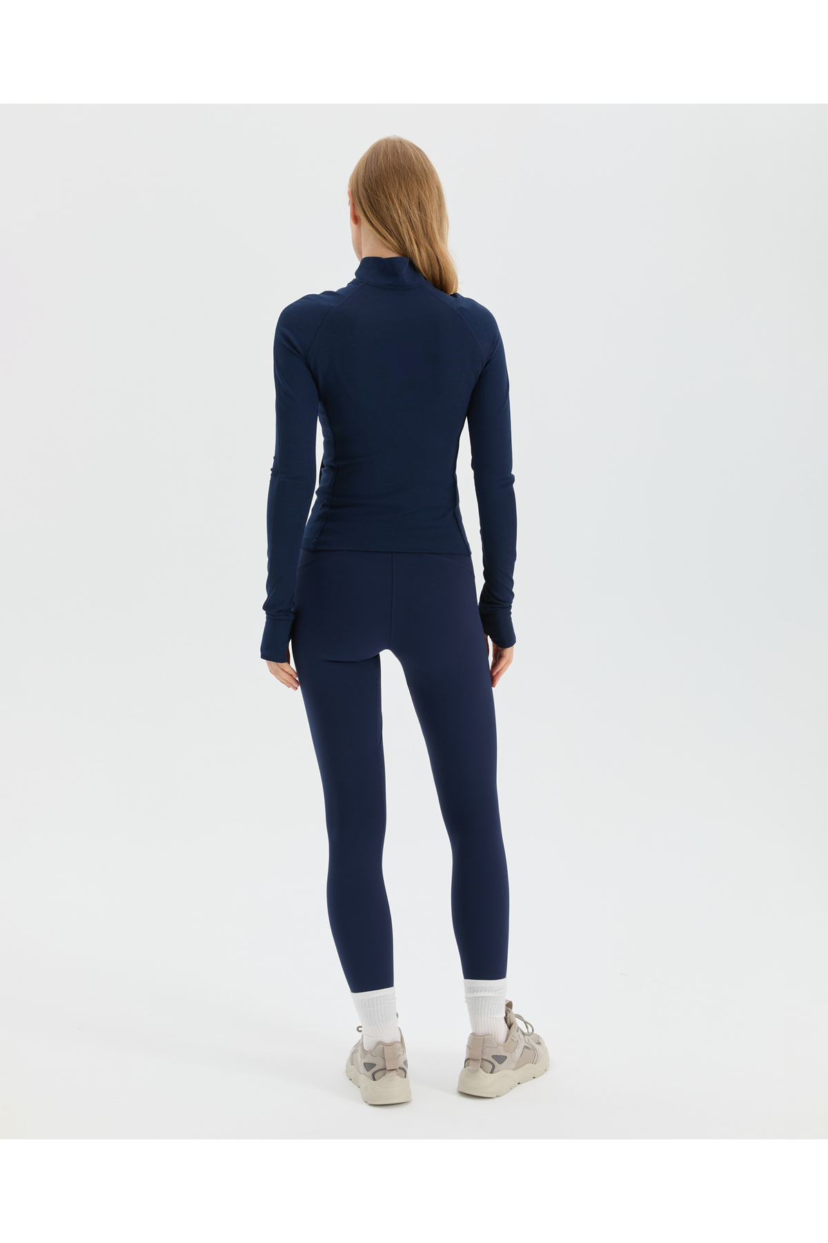 Ayma Active Indigo Lacivert EcoVero™Viskoz Parmak Delikli Çift Yön Fermuarlı Kadın Dar Fit Spor Üst görsel 7