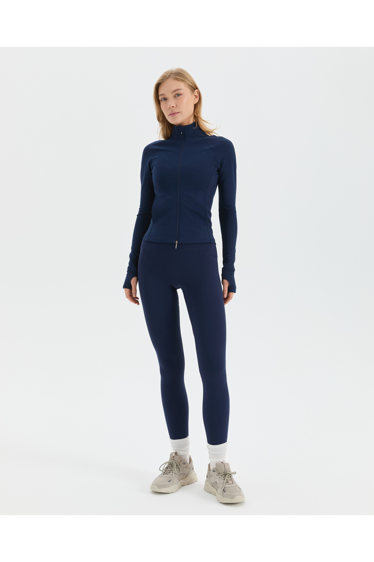 Ayma Active Indigo Lacivert EcoVero™Viskoz Parmak Delikli Çift Yön Fermuarlı Kadın Dar Fit Spor Üst görsel 6