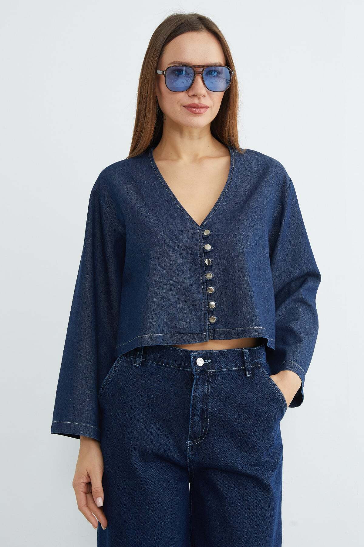 Fullamoda  Düğmeli Geniş Kol Crop Jean Gömlek - Görsel 3