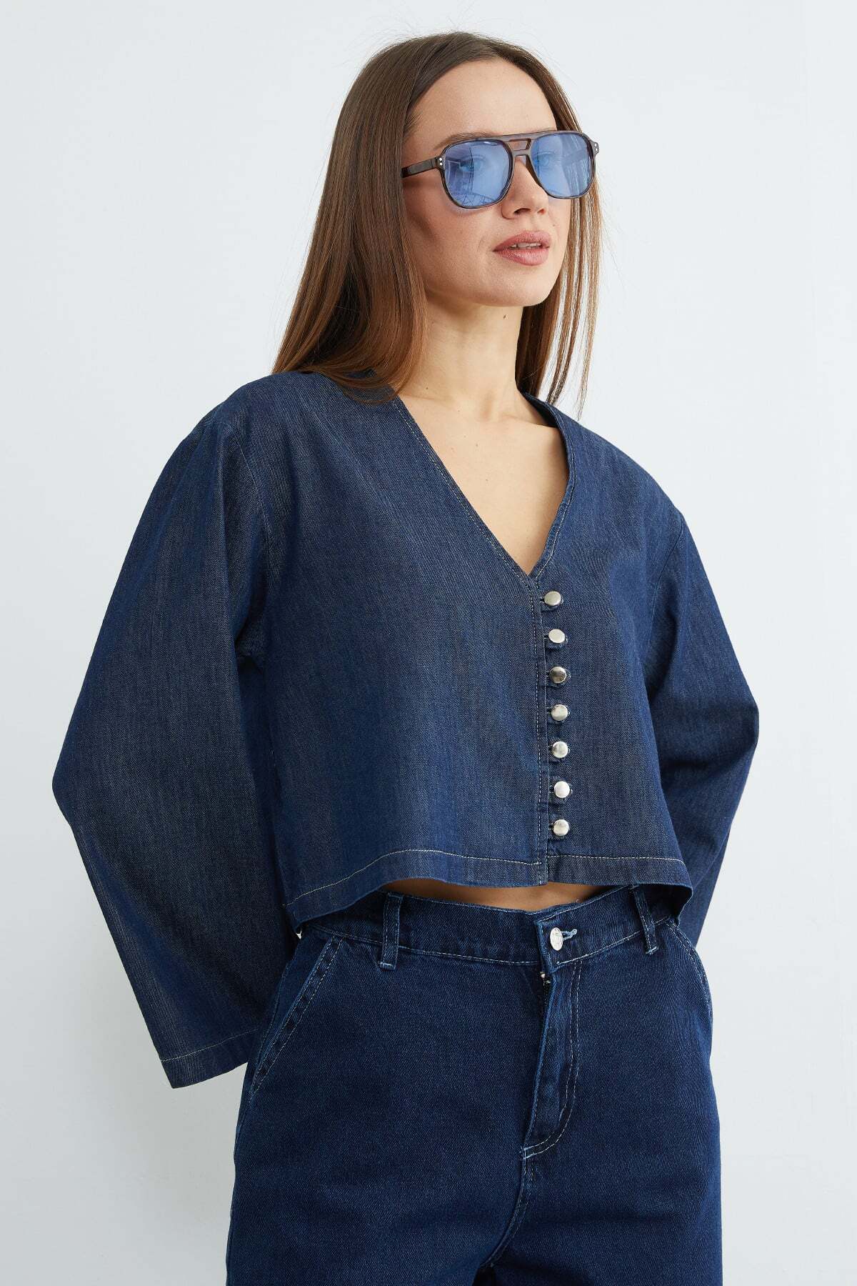 Fullamoda  Düğmeli Geniş Kol Crop Jean Gömlek - Görsel 5