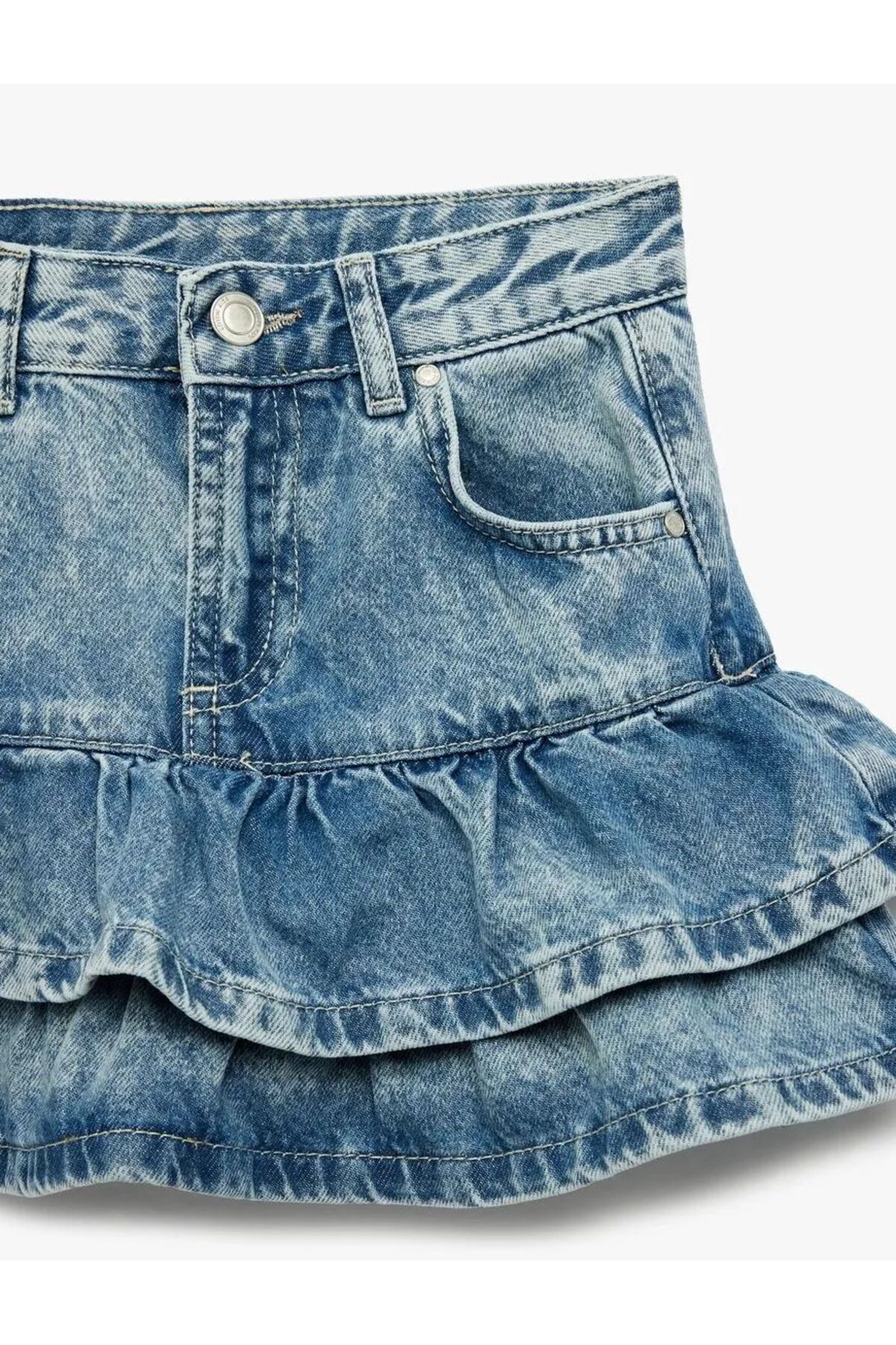 Koton  Pamuklu Kat Kat Fırfır Detaylı Cepli Mini Denim Etek - Görsel 3