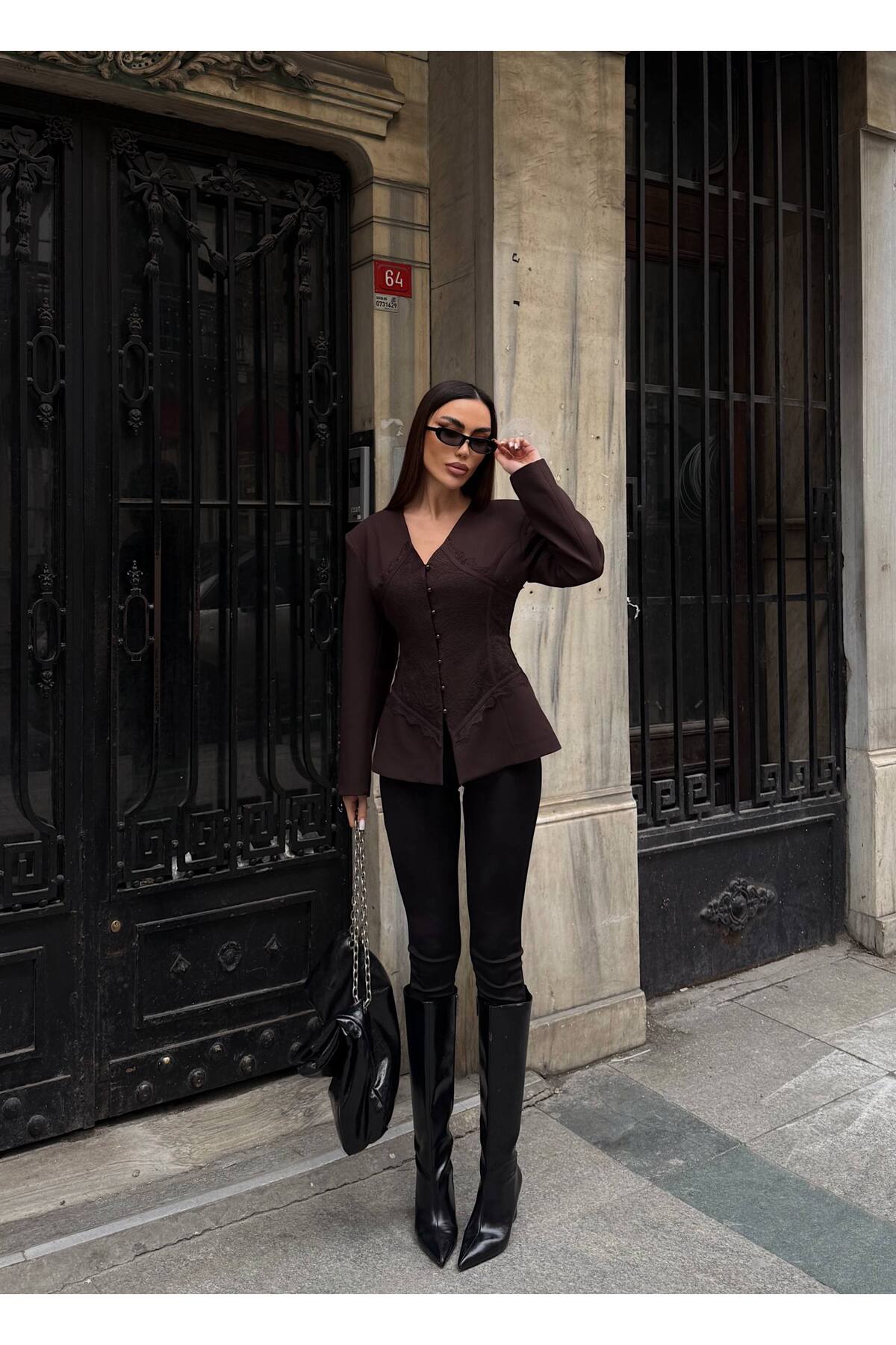 Julidress  Kahve Dantel Detaylı V Yaka Tasarım Premium Blazer Ceket - Görsel 4