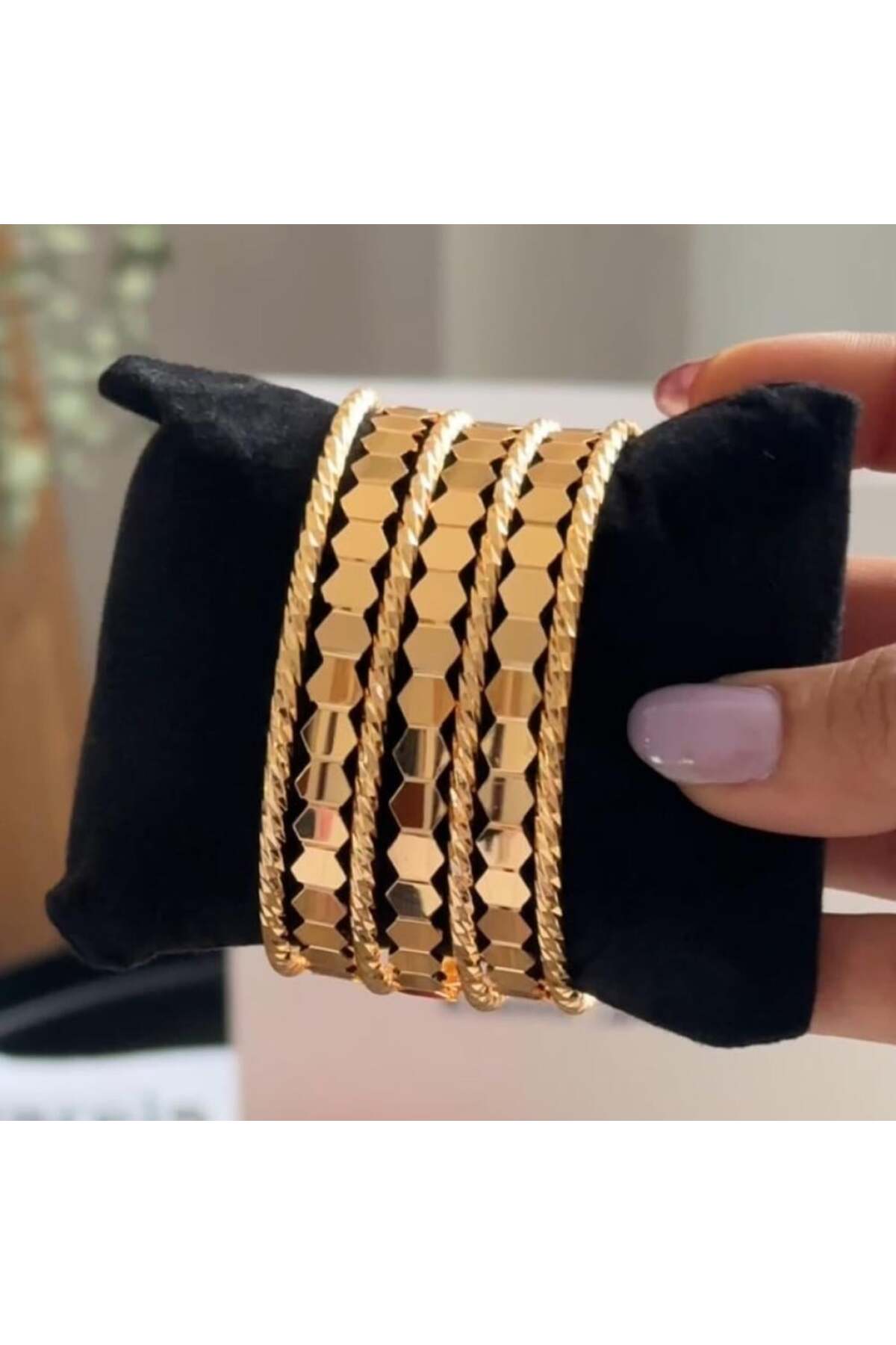 بناجر مجموعة الشومية الملكية المجموعة الملكية - مق...