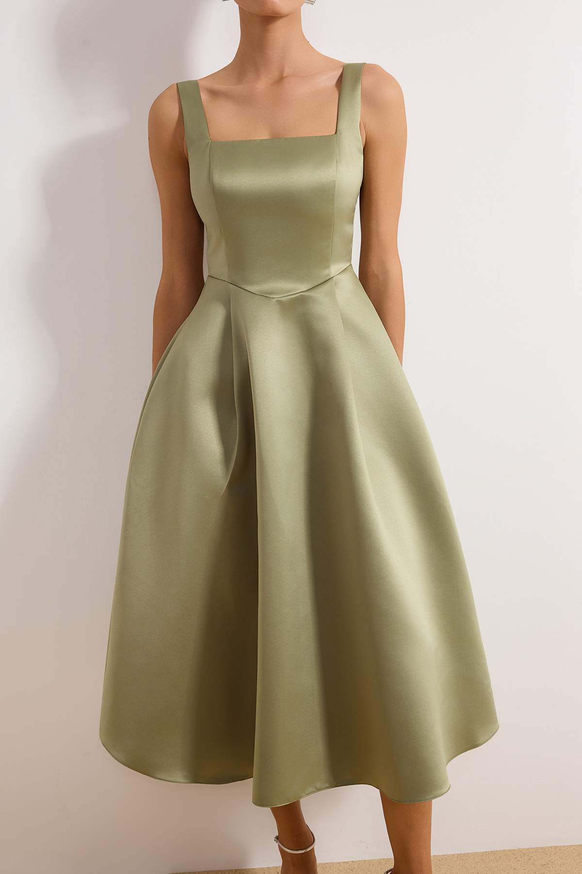 Trendyolmilla  Yağ Yeşil A-Kesim Saten Dokuma Şık Abiye Gece Mezuniyet Elbisesi TPRAW25EL00040 - Görsel 3