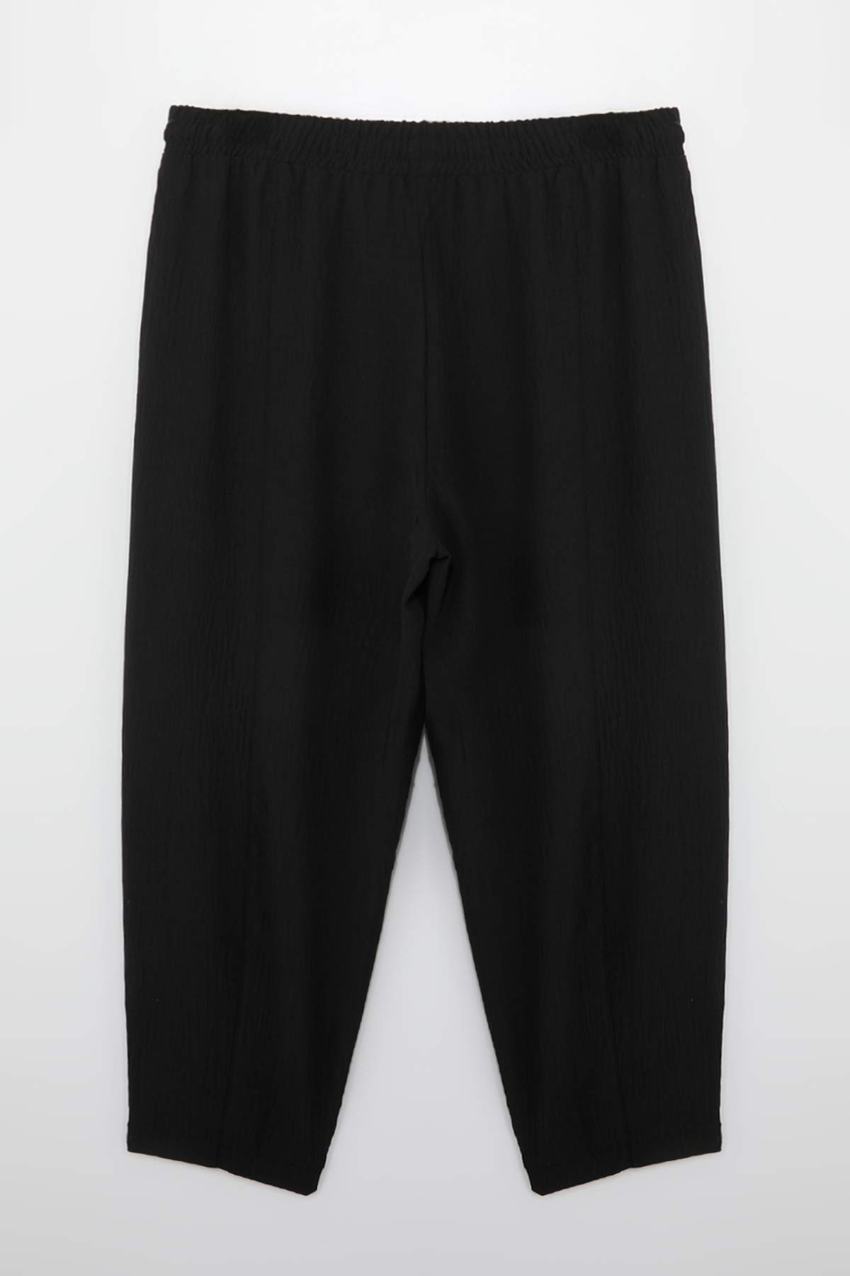 Trendyolmilla  Siyah Havuç Fit Dokuma Büyük Beden Pantolon TBBSS26AR00005 - Görsel 6