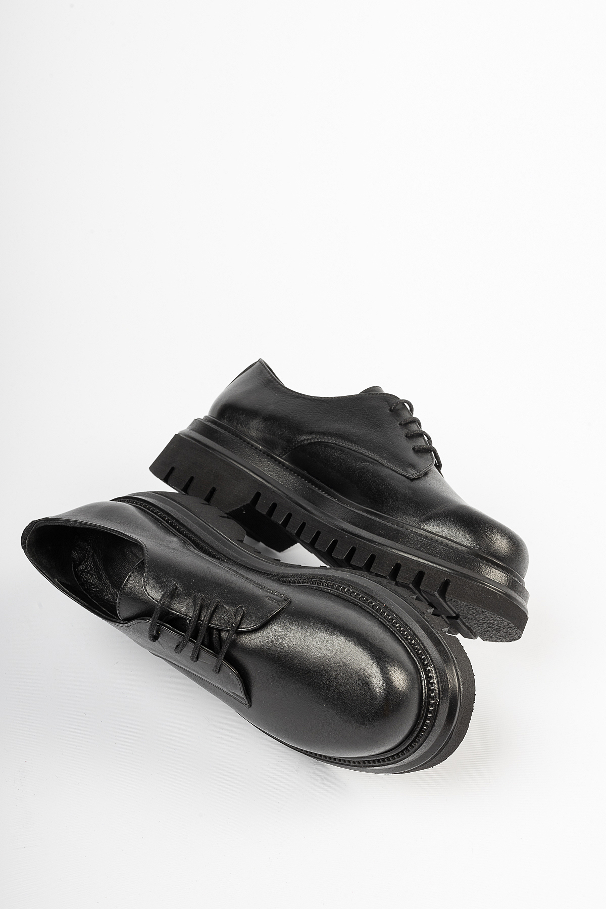 Deripabuc  Hakiki Deri Siyah Kadın Günlük Kalın Taban Deri Loafer Ayakkabı TRC-216674 - Görsel 7