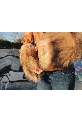 Red Sonja Kahverengi Klipsli Kürk Tozluk / Kolluk / Bot Aksesuarı