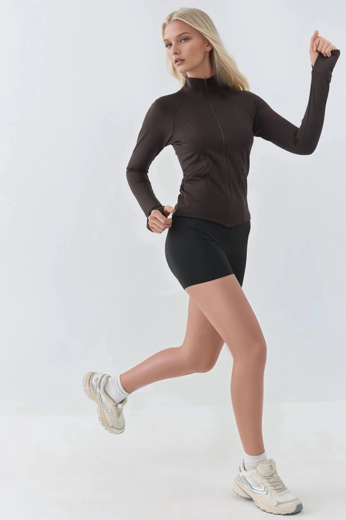 Hiccup  Dar Kesim Örme Dik Yaka Fermuarlı Aktif Üst - Görsel 4