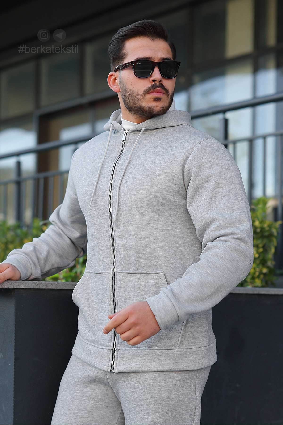 Genel Markalar 3 İplik Kapüşonlu Fermuarlı Sweatshirt İçi Polarlı Relax Fit Rahat Kesim Pamuklu Çift Cepli görsel 3