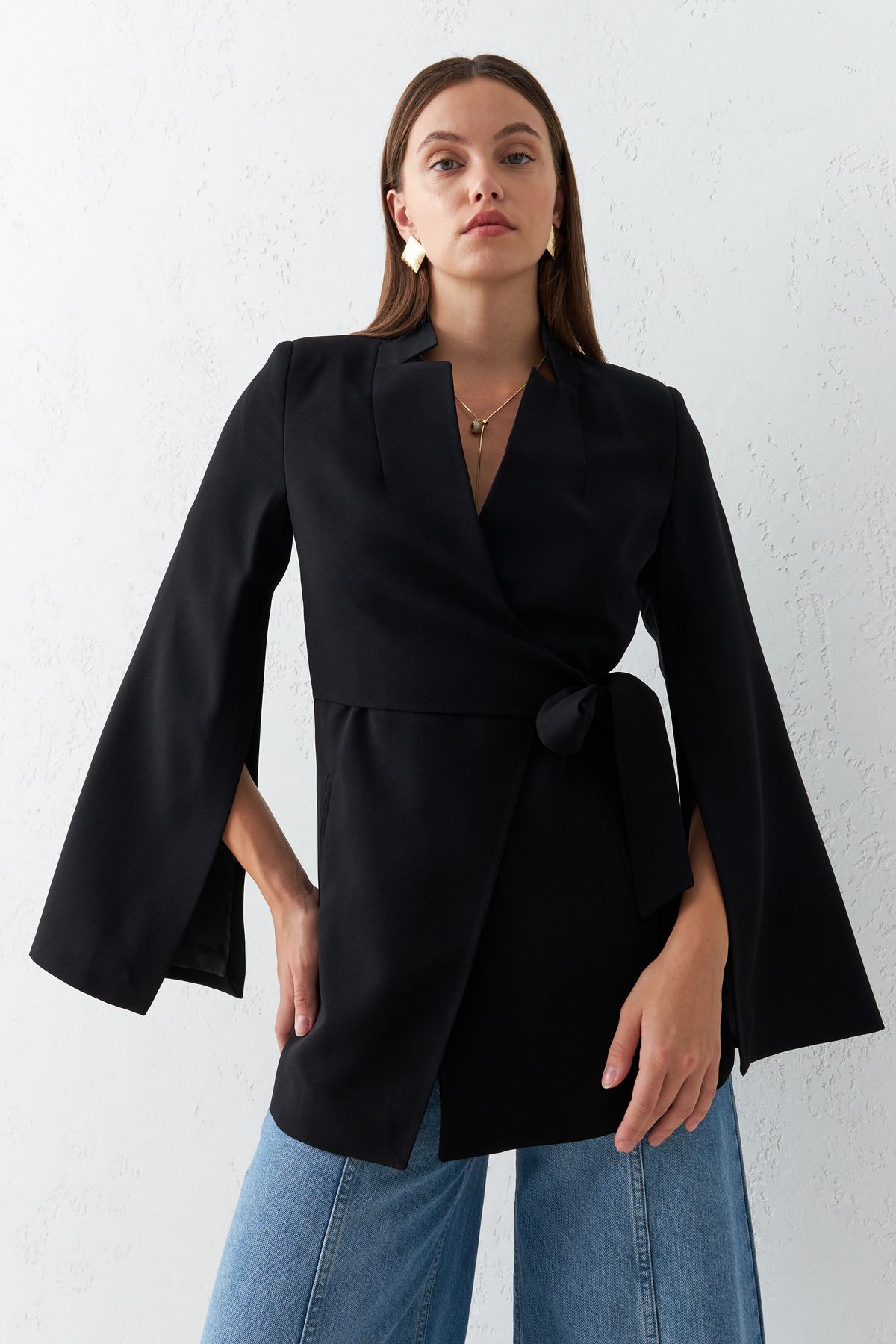 Black Slim Fit Sleeve Detailed Waist Binding Detailed Jacket