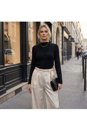 Qoolest Kadın Siyah Önü Tül Büzgü Detaylı Dik Yaka Slim Fit Örme Bluz