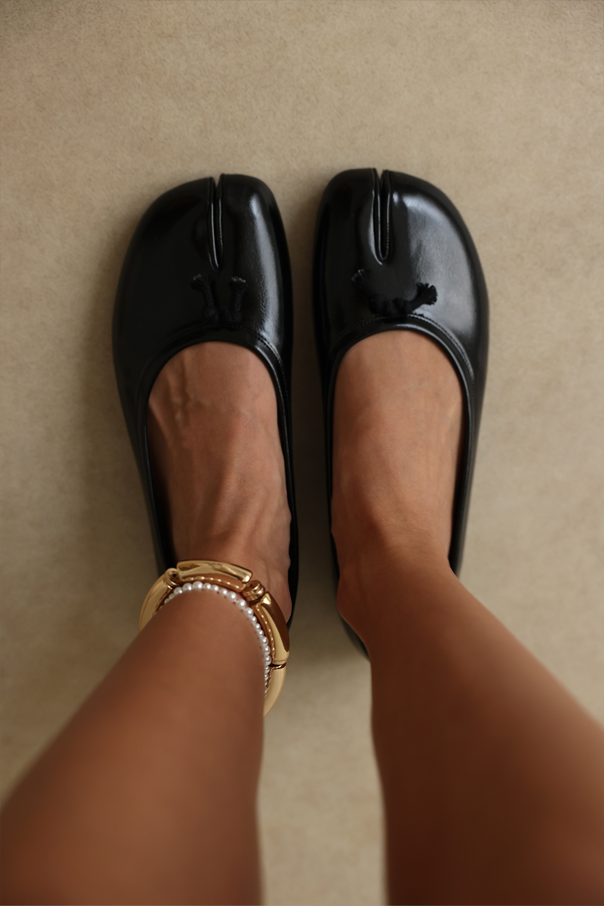 LUTVELIZADE  Babet 2516 - Parmak Arası Düğüm Detaylı Siyah Kadın Babet - Görsel 2