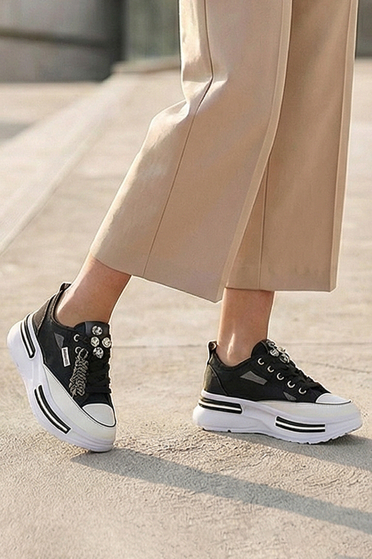 Tokyo - 172 Tulle Detailed Linen Sneakers heel length (5cm)