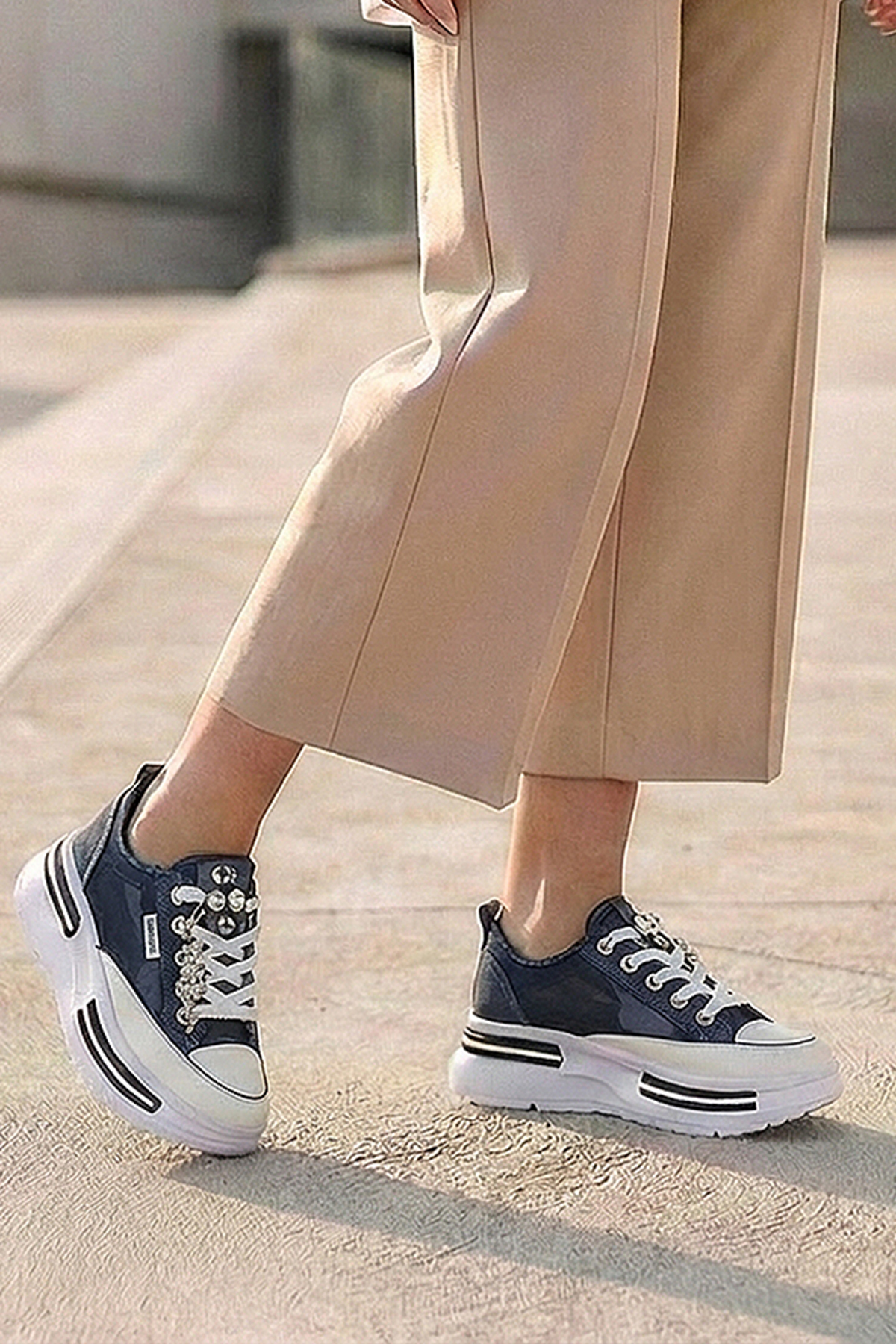 Tokyo - 172 Tulle Detailed Linen Sneakers heel length (5cm)