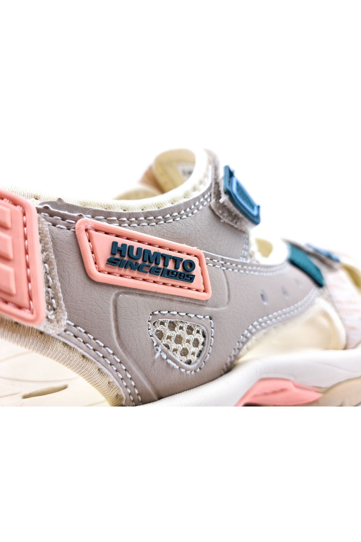 HUMTTO Burnu Kapalı Cırtlı Bej Kadın Outdoor Trekking Spor Sandalet görsel 6