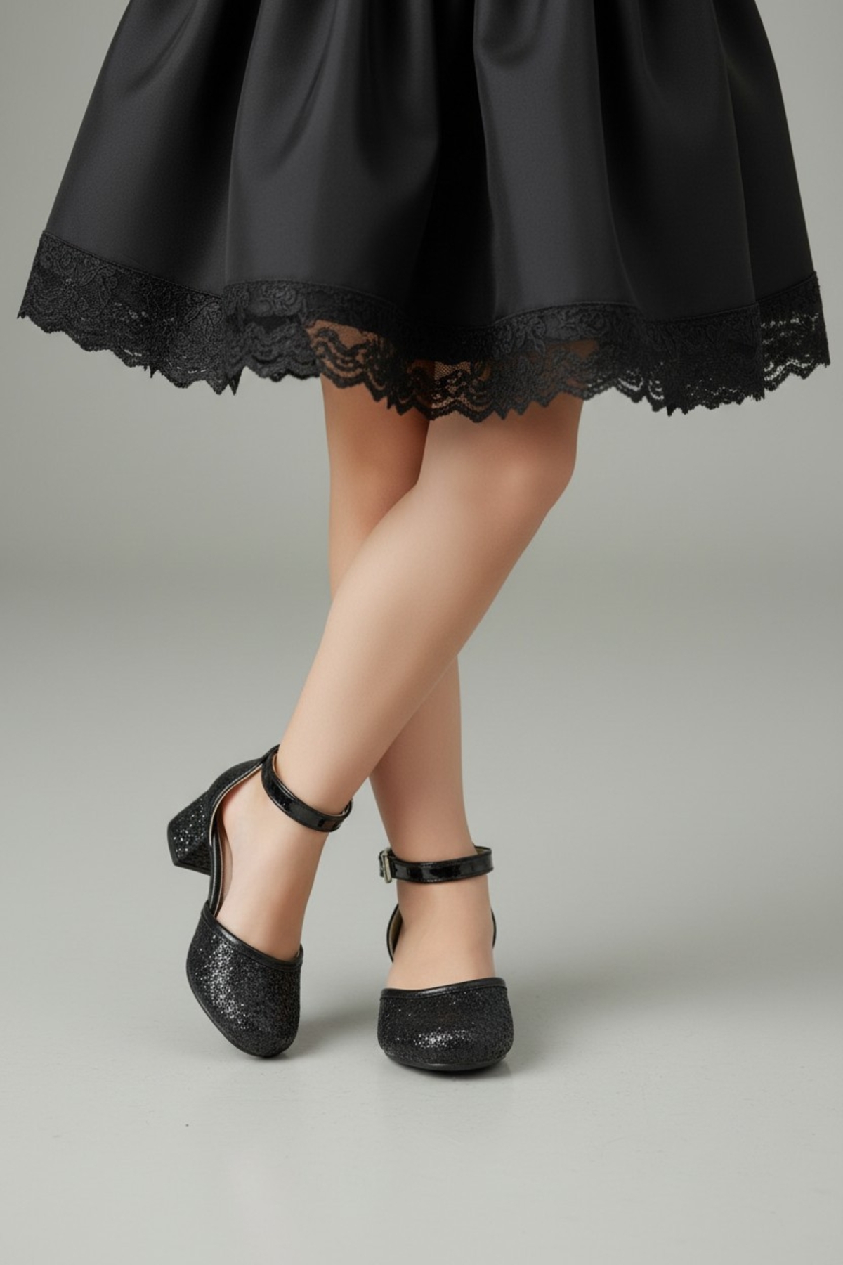 PATİK BEBE Kız Çocuk Siyah Cam Kırığı Kare Topuklu Abiye Ayakkabı fotoğrafı 2 (önizleme)