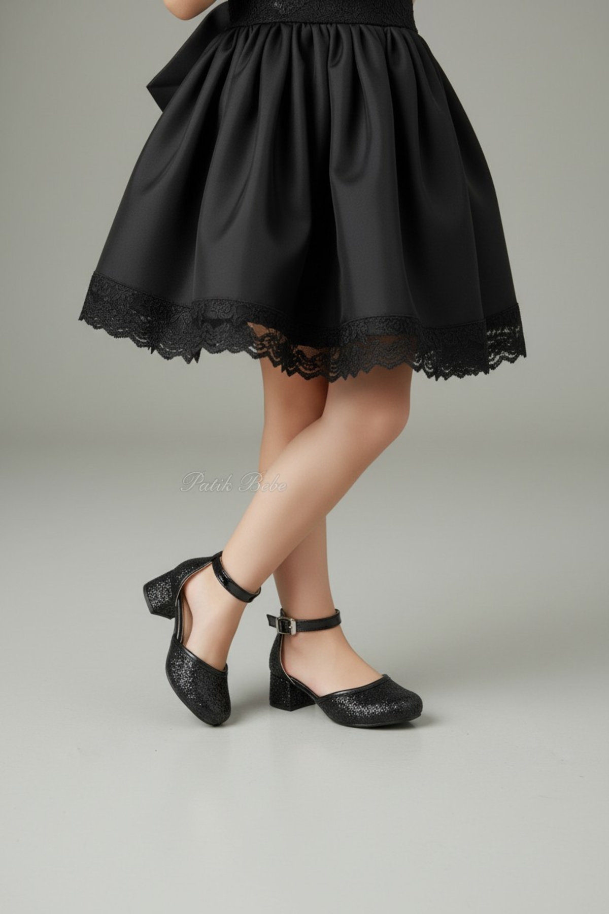 PATİK BEBE Kız Çocuk Siyah Cam Kırığı Kare Topuklu Abiye Ayakkabı fotoğrafı 4 (önizleme)