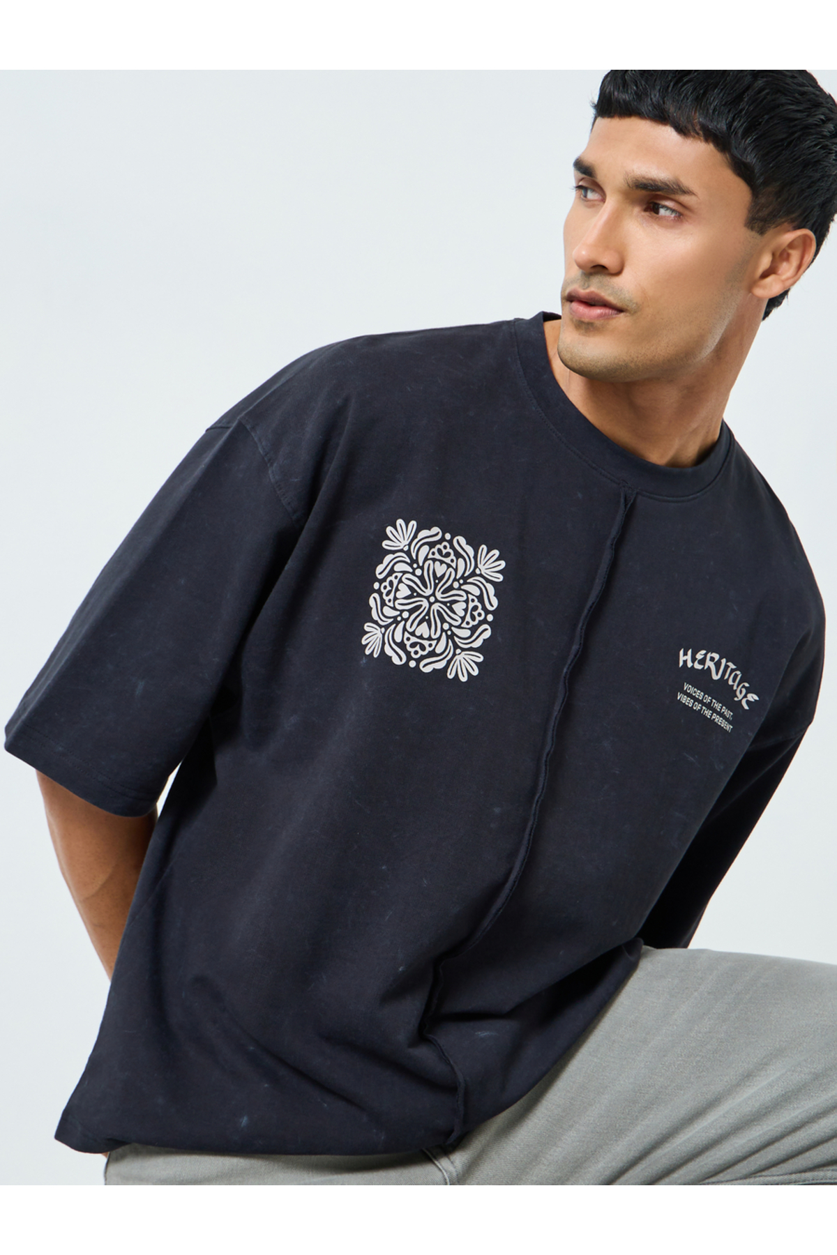 Styli Men Black Boxy Acid Wash Graphic Print T-Shirt