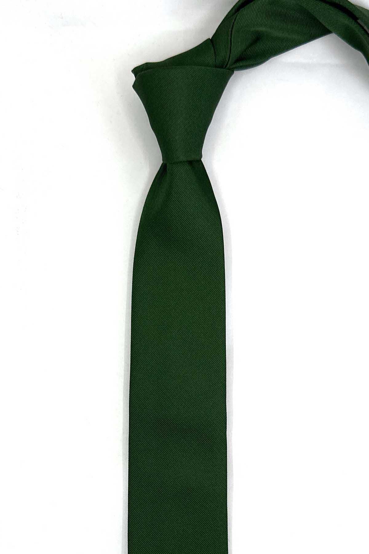  کراوات ابریشمی فوق باریک سبز ساده ۴.۵ سانتی‌متری IK2337