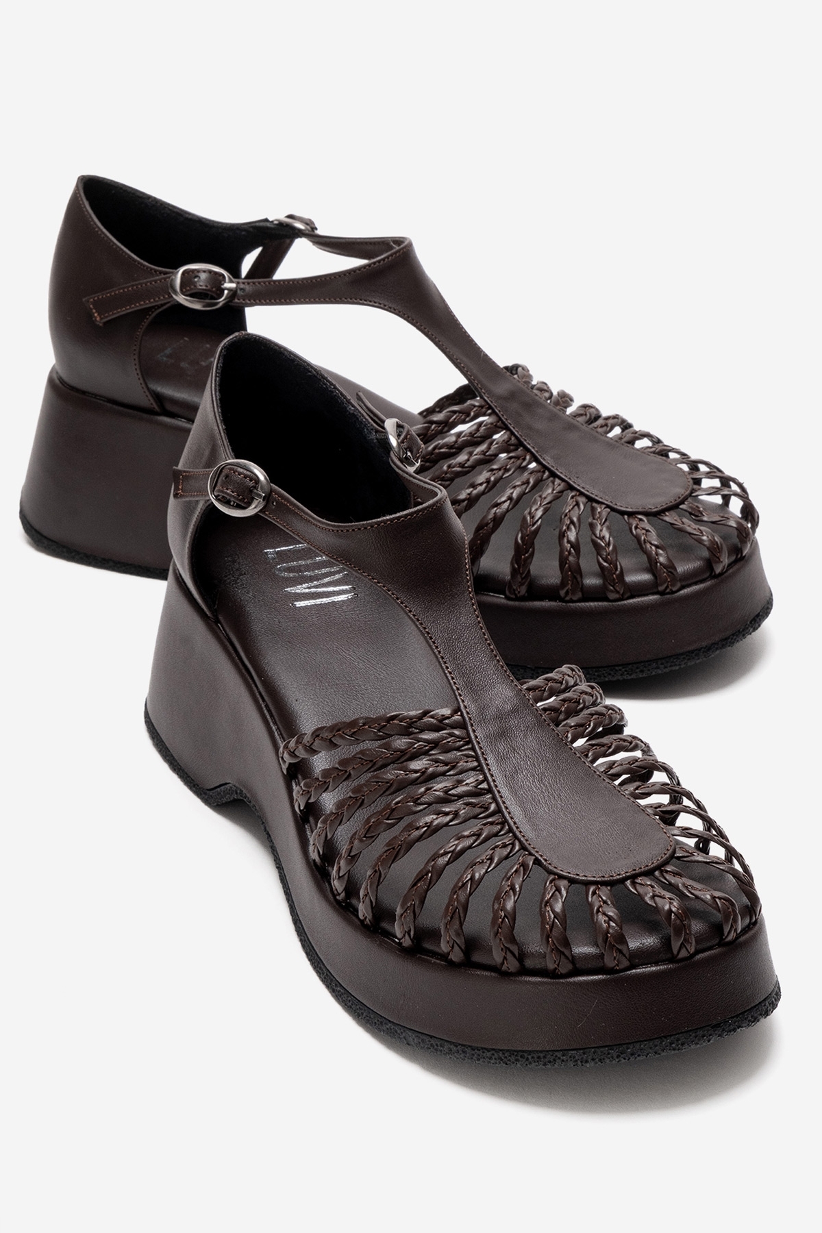 luvishoes  BARRY Kahverengi Örgü Detaylı Kadın Dolgu Topuklu Sandalet