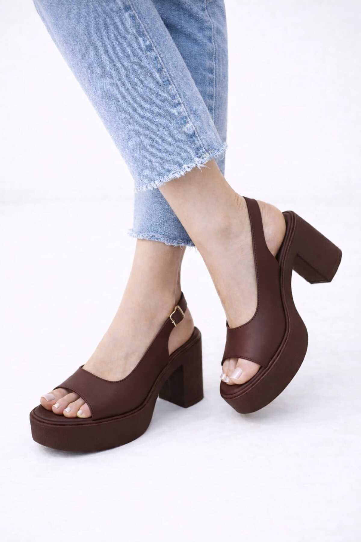 ds Dicle Stil  Topuklu Sandalet Toka Detaylı - Görsel 3