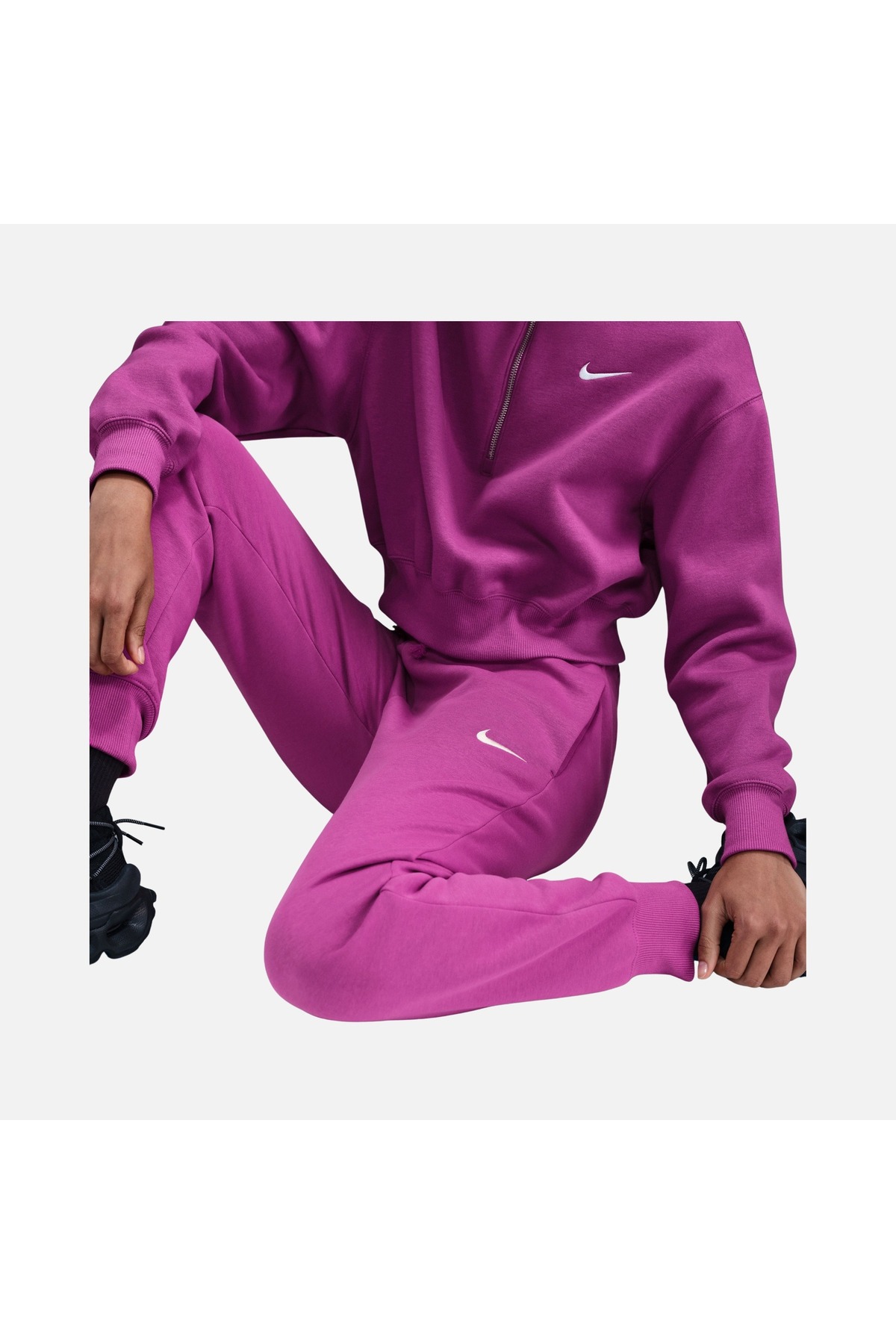 ladies nike sweat suits