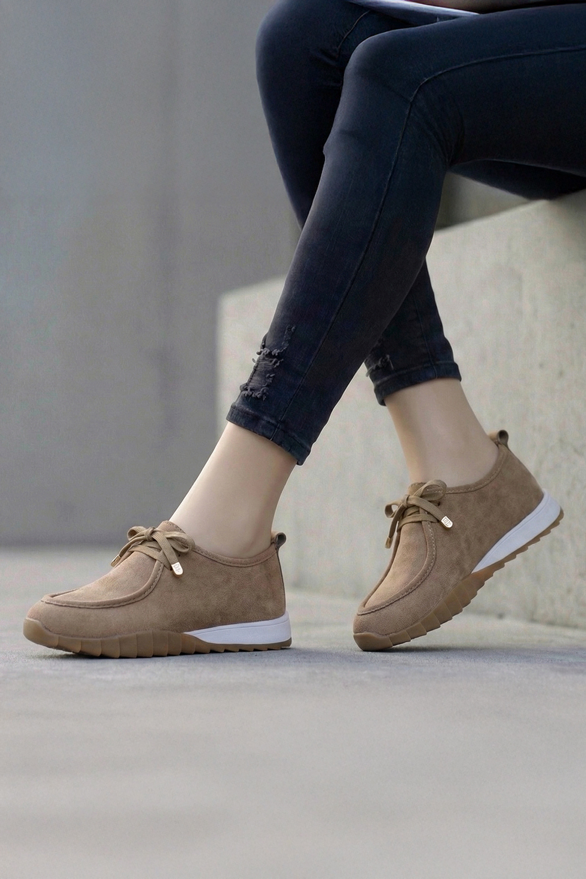 NEW YORK 057 Women's Colored Sole Sneaker Hiking Shoes