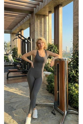 LAGRANZE Orvella Kadın Spor Jumpsuit – Fit & Şık Tek Parça Aktif Tulum