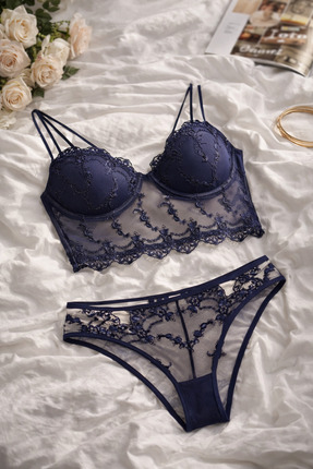 Lucas İstanbul Bralet Takım