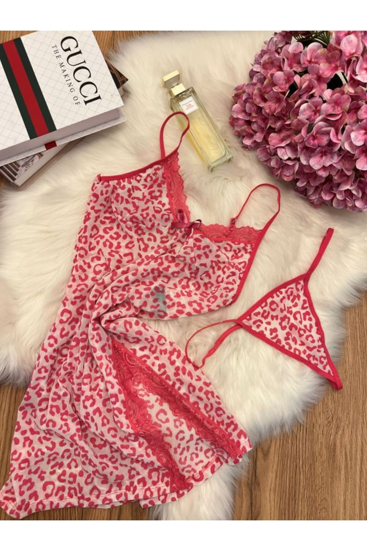 ohminishe Desenli Askılı Leopar Pembe Gecelik