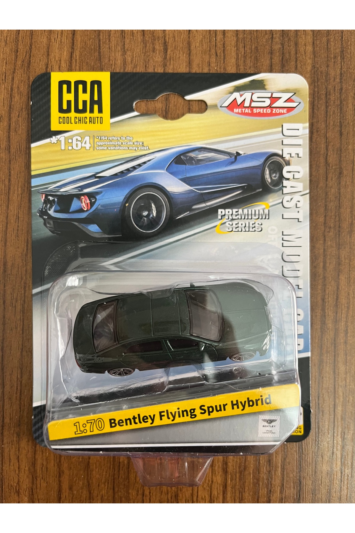正規品　現行型　BENTLEY Fling spur 1/43 ミニカー CCA 1/70 BENTLEY FLYING SPUR HYBRID YEŞİL- Diecast Metal Oyuncak