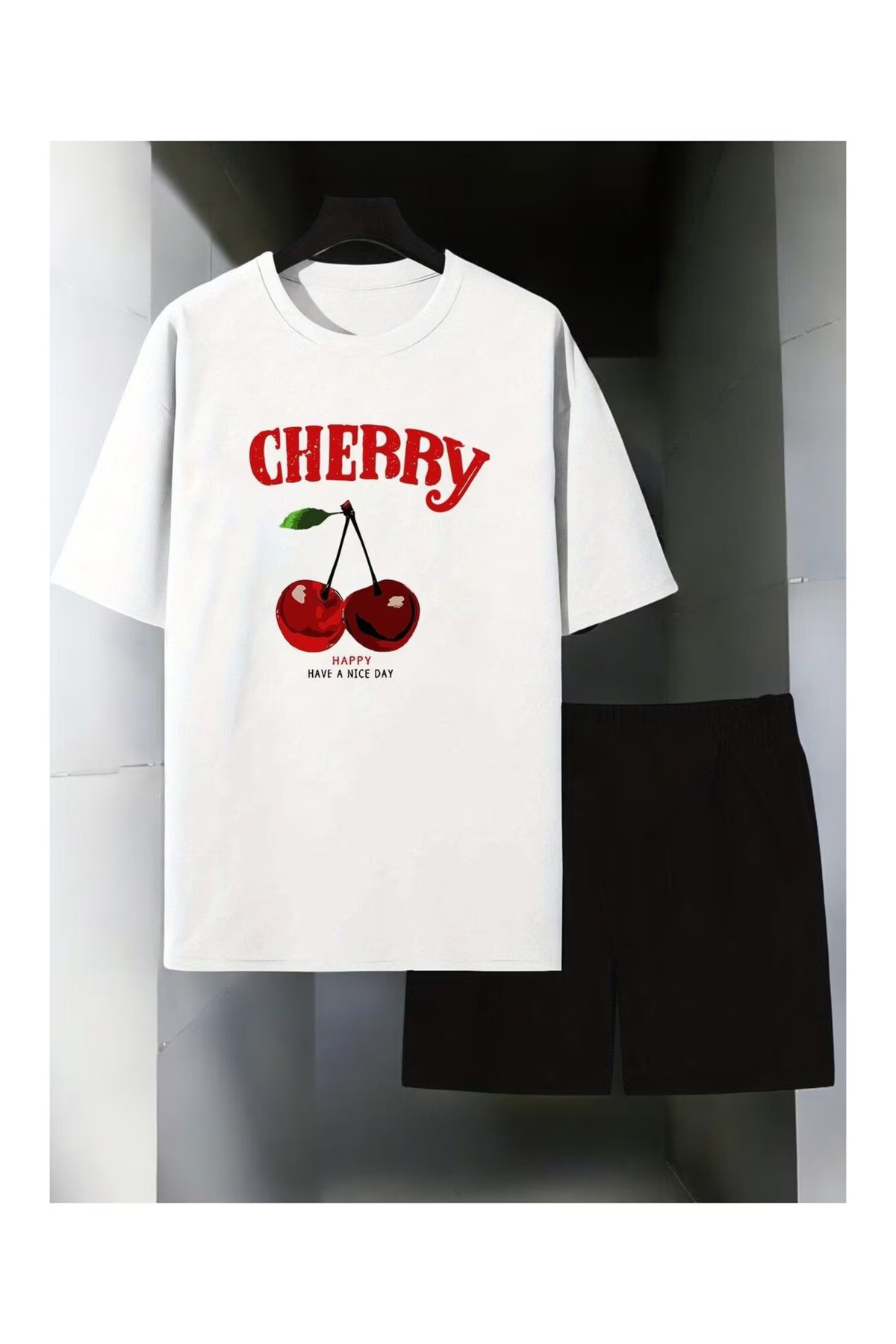 طقم رياضي كامل