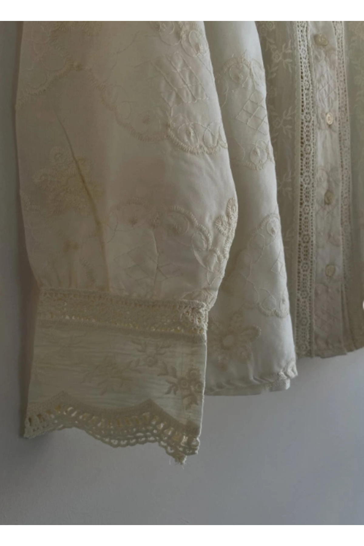 MetuCA  Kadın Bej Fisto İşlemeli Dantel Garnili Hakim Yaka Pamuklu Pinterest Gömlek Bluz - Görsel 7