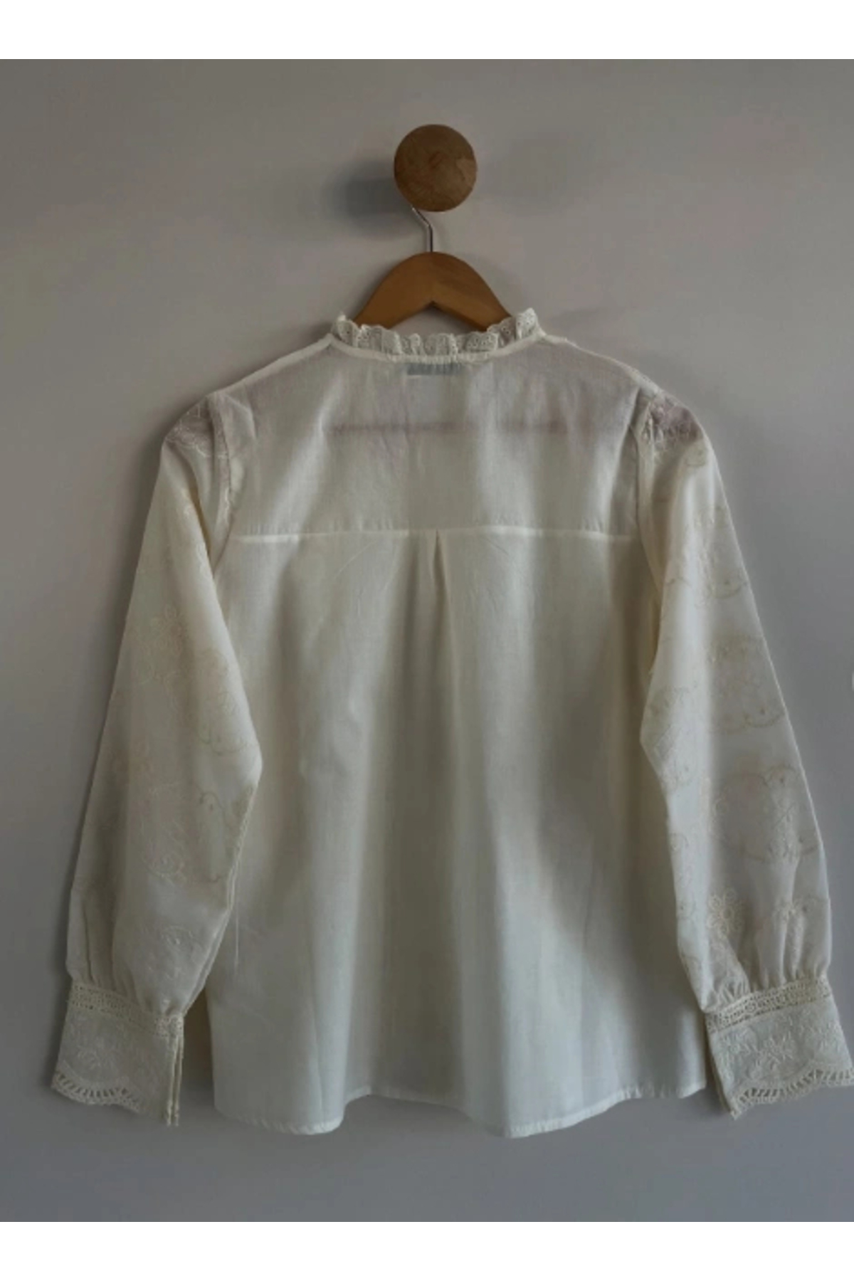 MetuCA  Kadın Bej Fisto İşlemeli Dantel Garnili Hakim Yaka Pamuklu Pinterest Gömlek Bluz - Görsel 8