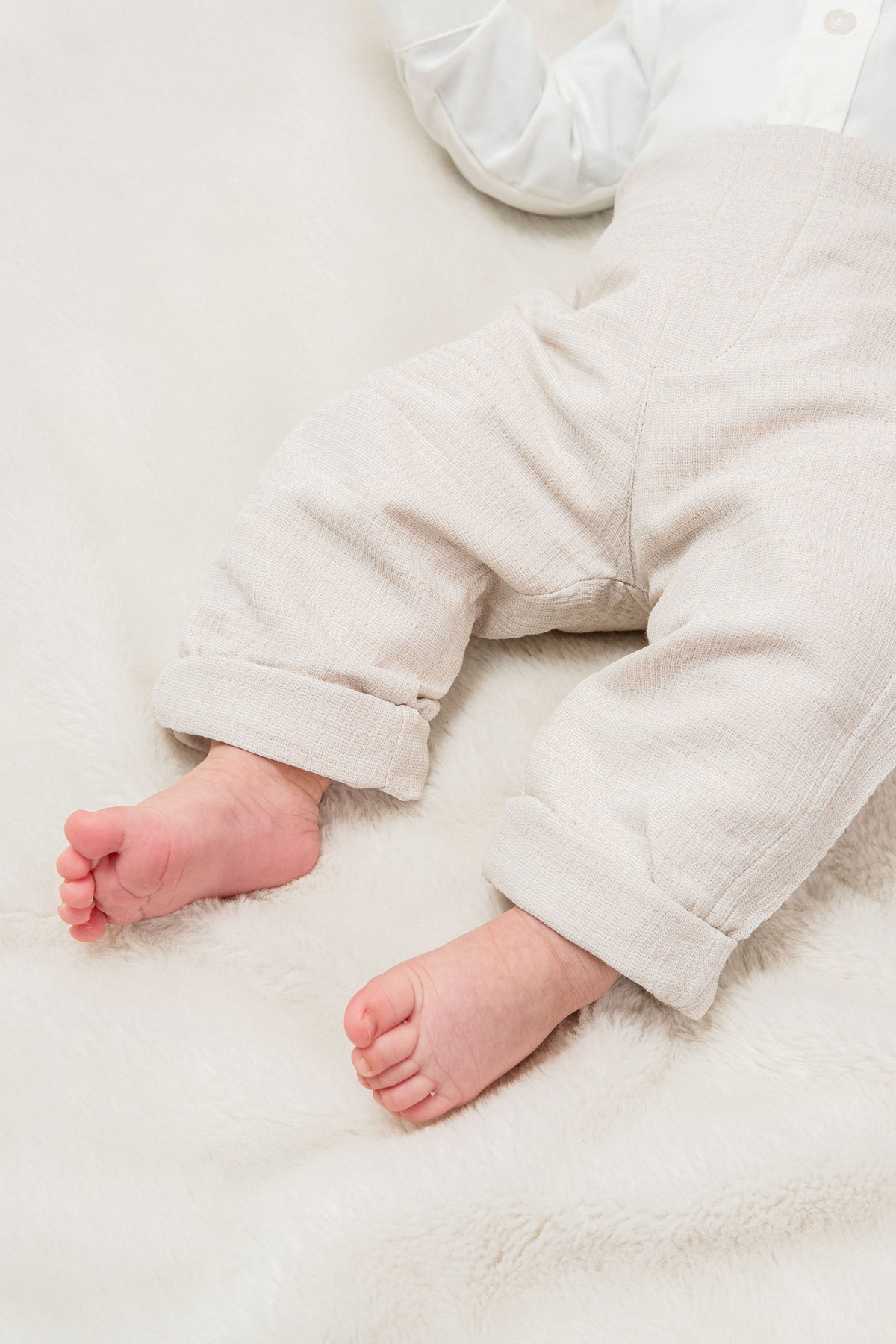 moukou Erkek Bebek Özel Gün Takımı-Mevlütlük – Papyonlu Yelekli Gömlek ve Pantolon Set - Kutulu fotoğrafı 4 (önizleme)