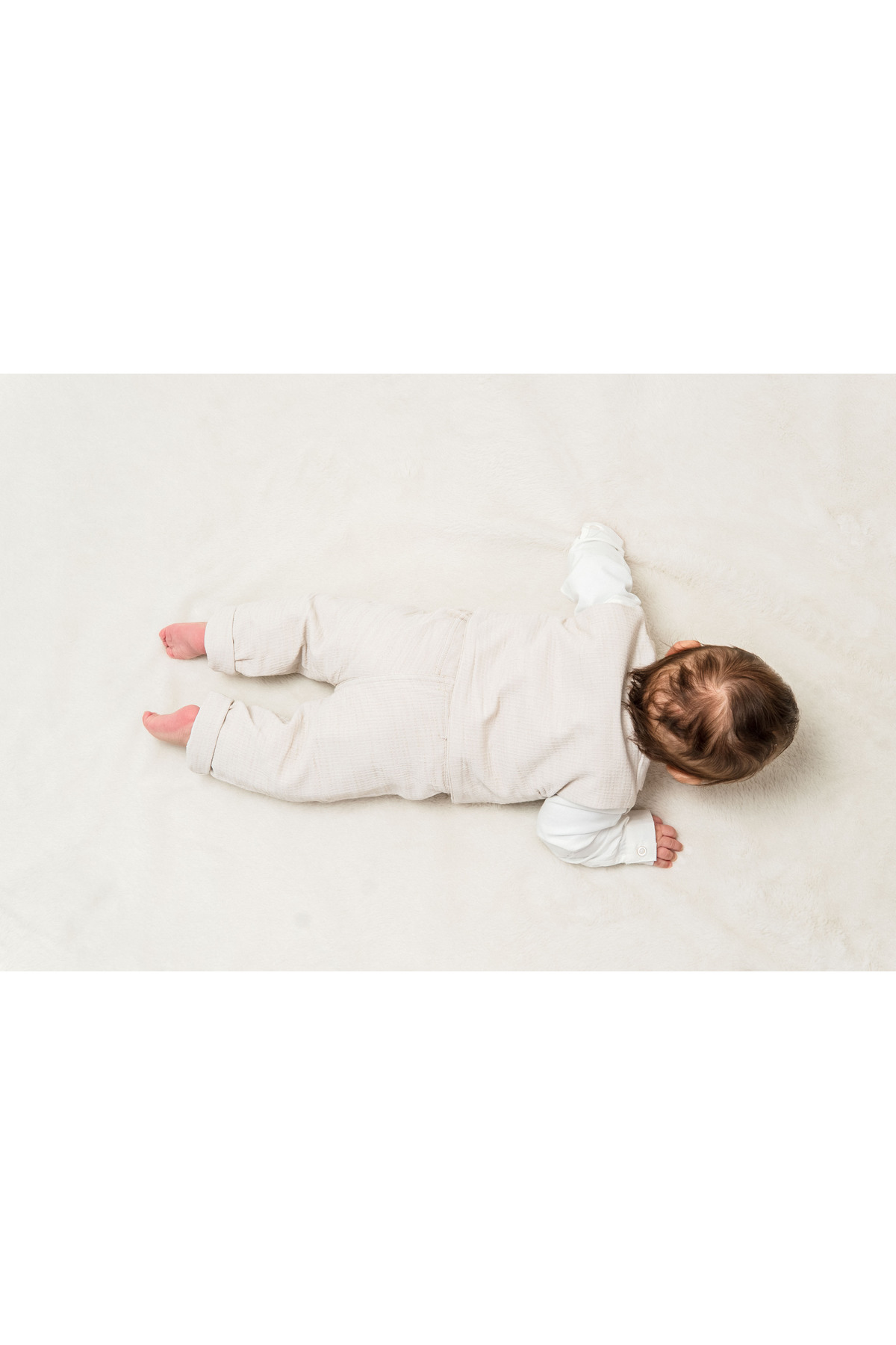 moukou Erkek Bebek Özel Gün Takımı-Mevlütlük – Papyonlu Yelekli Gömlek ve Pantolon Set - Kutulu fotoğrafı 5 (önizleme)