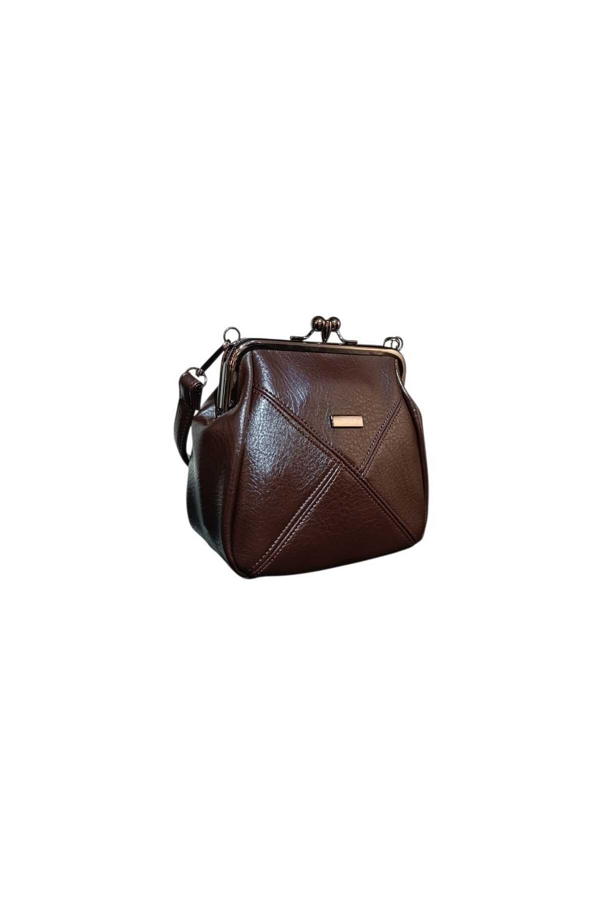 a stylish bag with a great clip