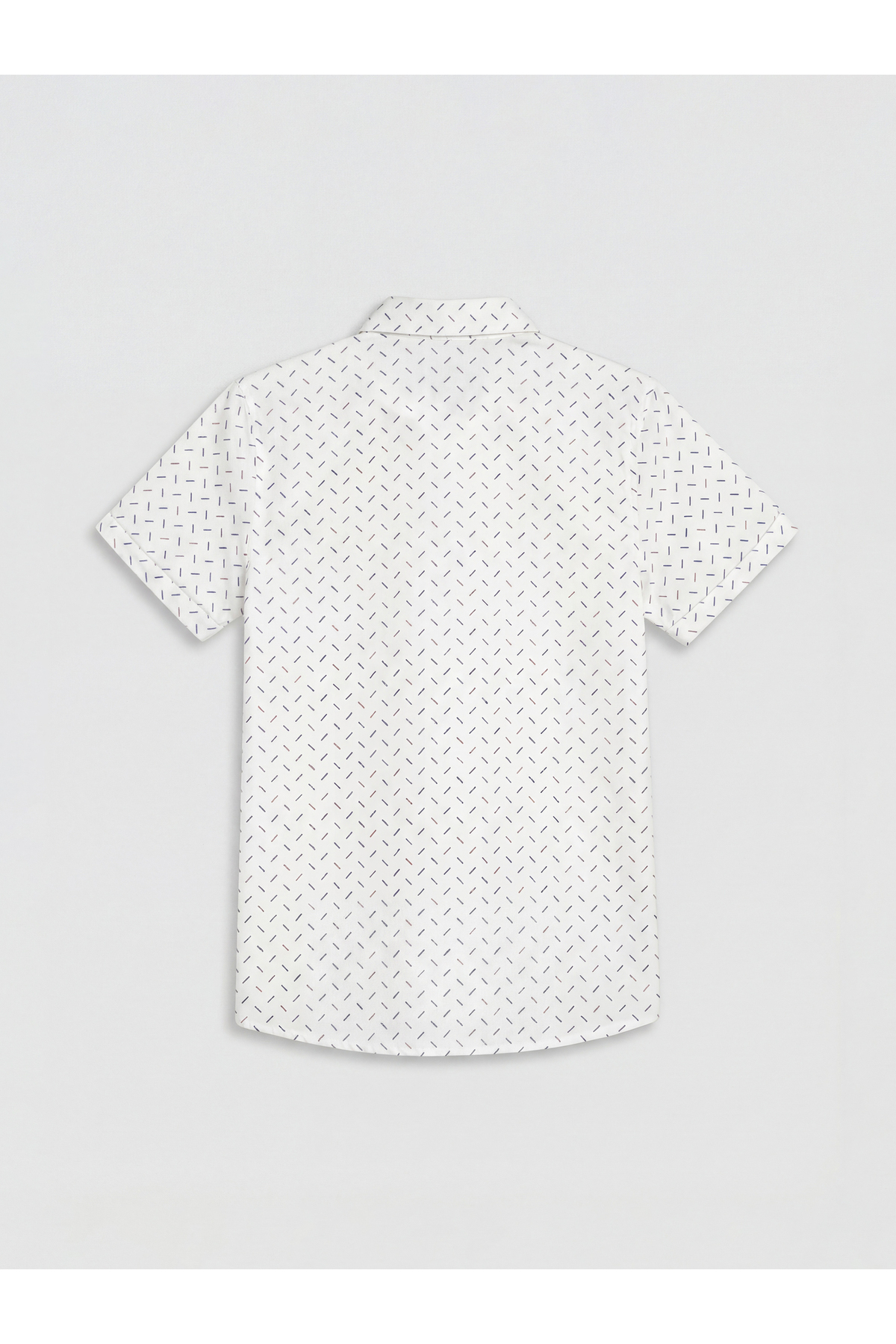 LC Waikiki Beyaz Kısa Kollu Desenli Erkek Çocuk Gömlek fotoğrafı 2 (önizleme)