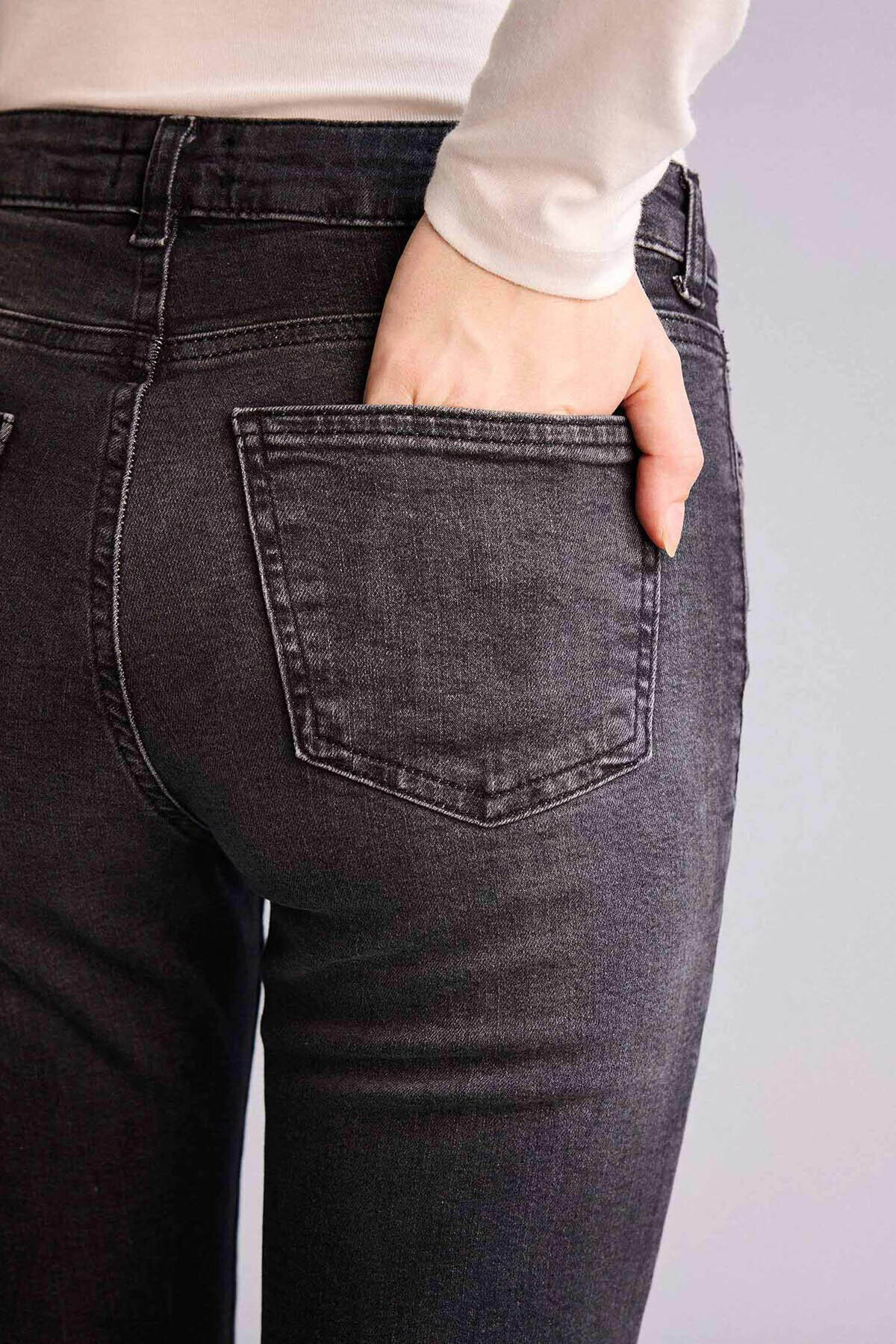DeFacto Mıa Flare Fit Yüksek Bel Jean Pantolon G8879AX26SP görsel 6