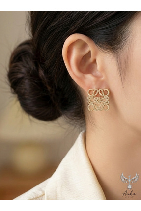 ANKA JEWELLRY ZİRKON TAŞLI KARE LOGOLU GOLD KÜPE