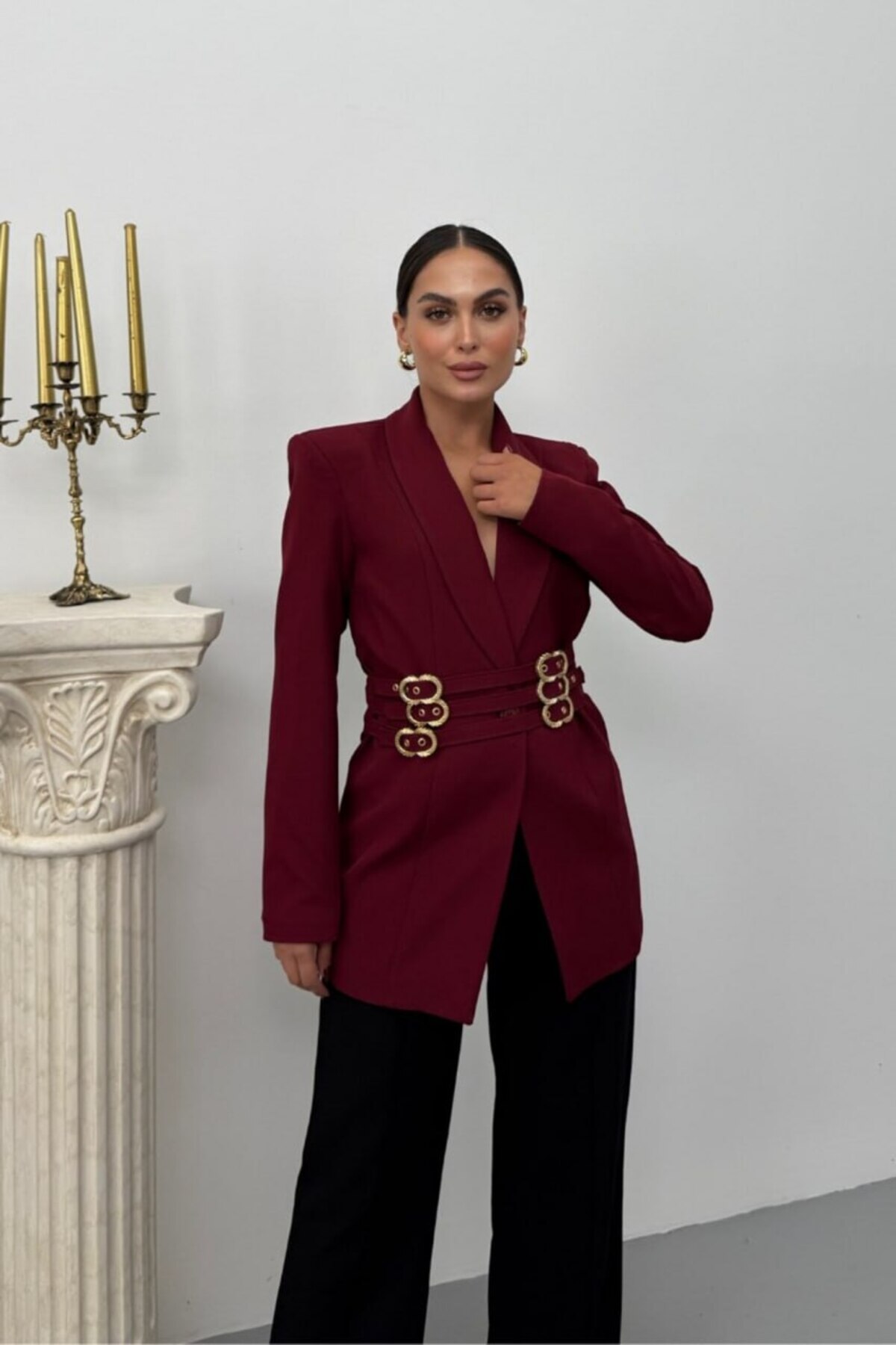 Women's Blazer with Gold Buckle Belt - Görsel 3