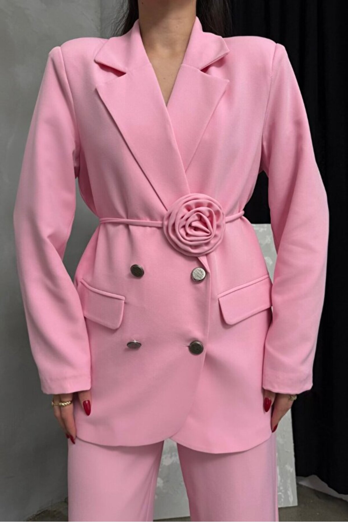 Women's Rose Accessory Detail Blazer and Trousers Set - Görsel 5